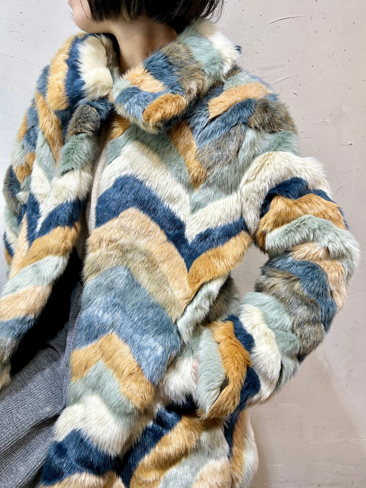 Vintage Eco Fur Jacket [K25343]