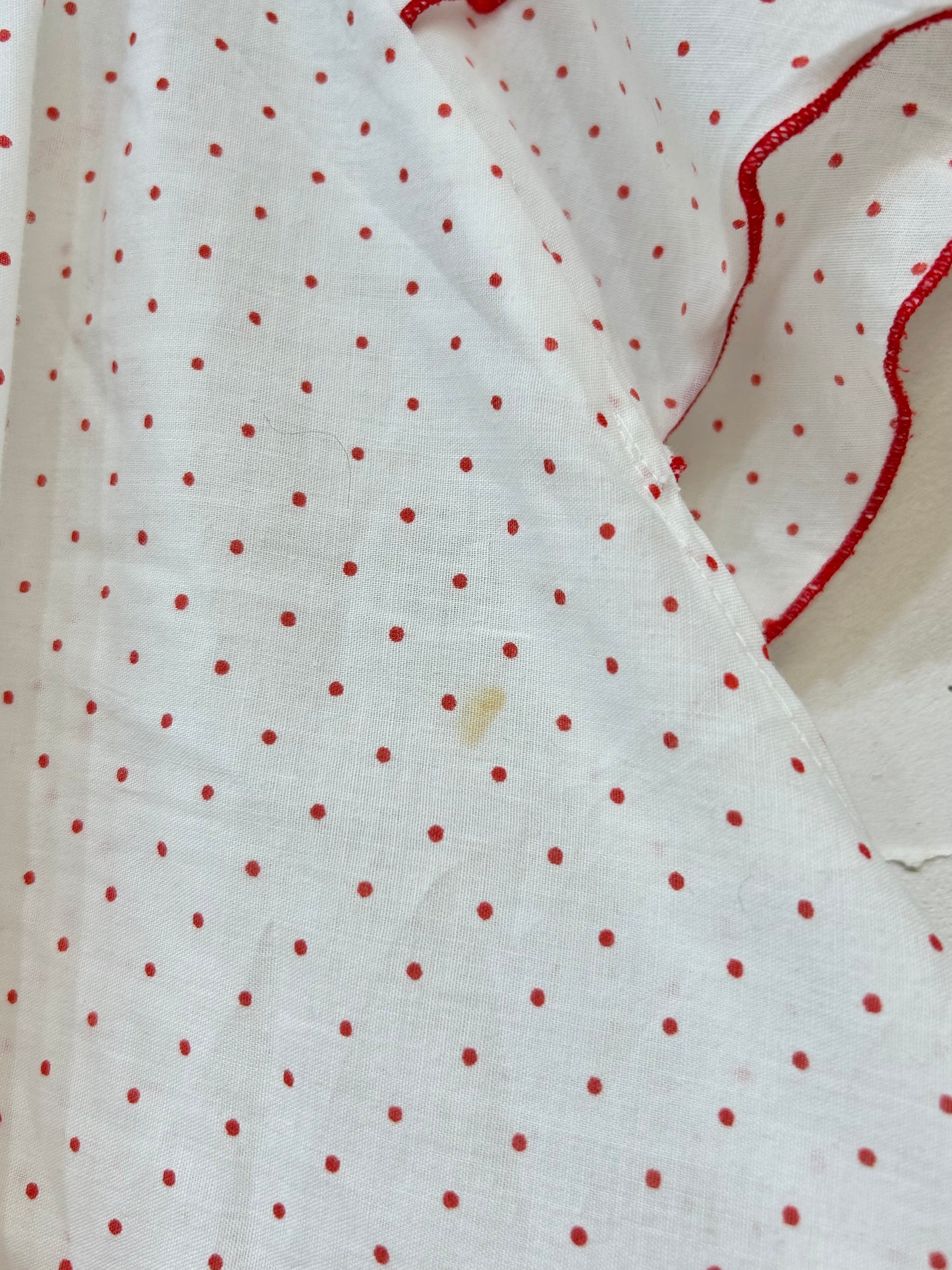 Vintage Strawberry Tops [E27075]