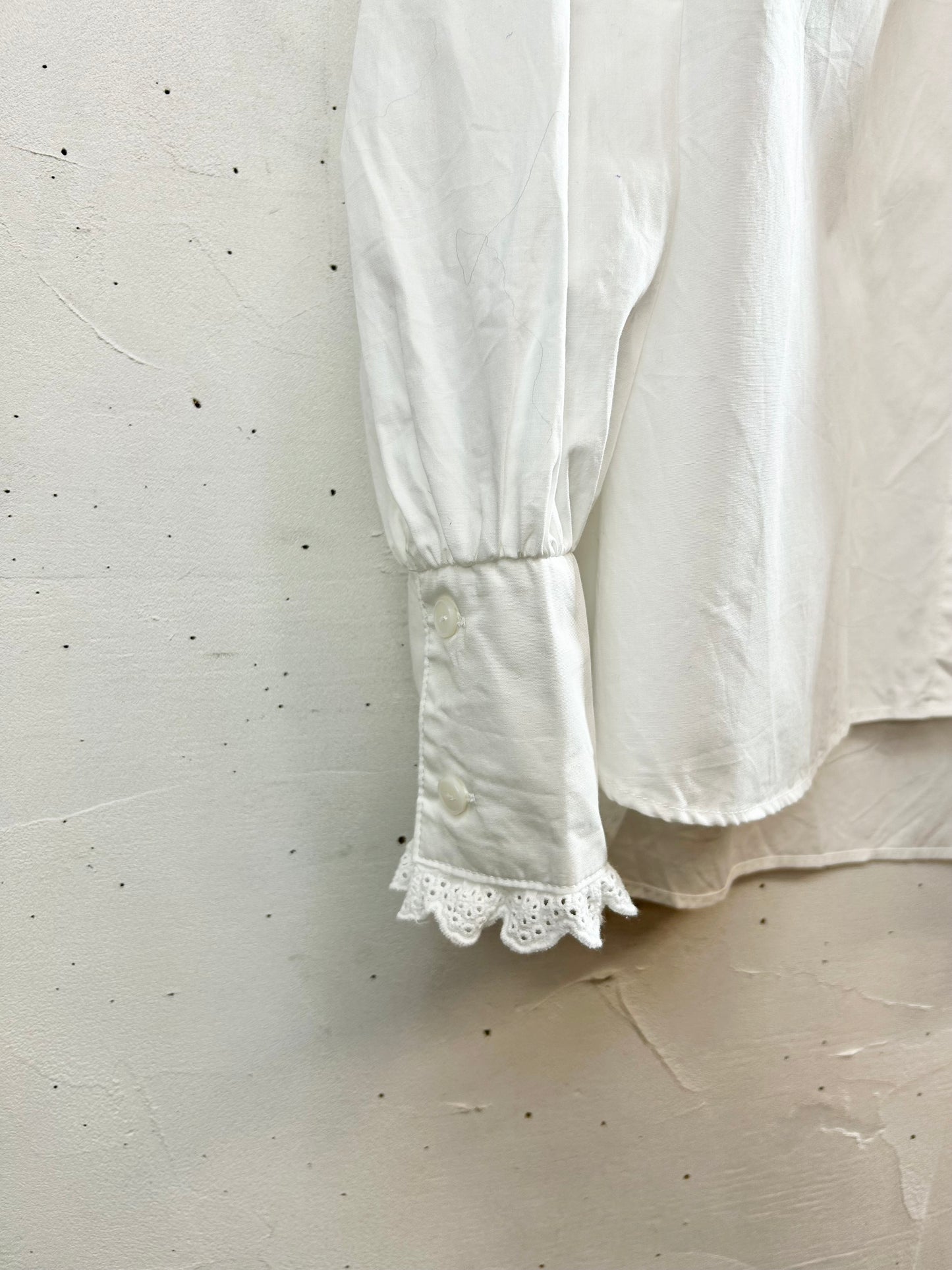Vintage White Blouse [B29491]