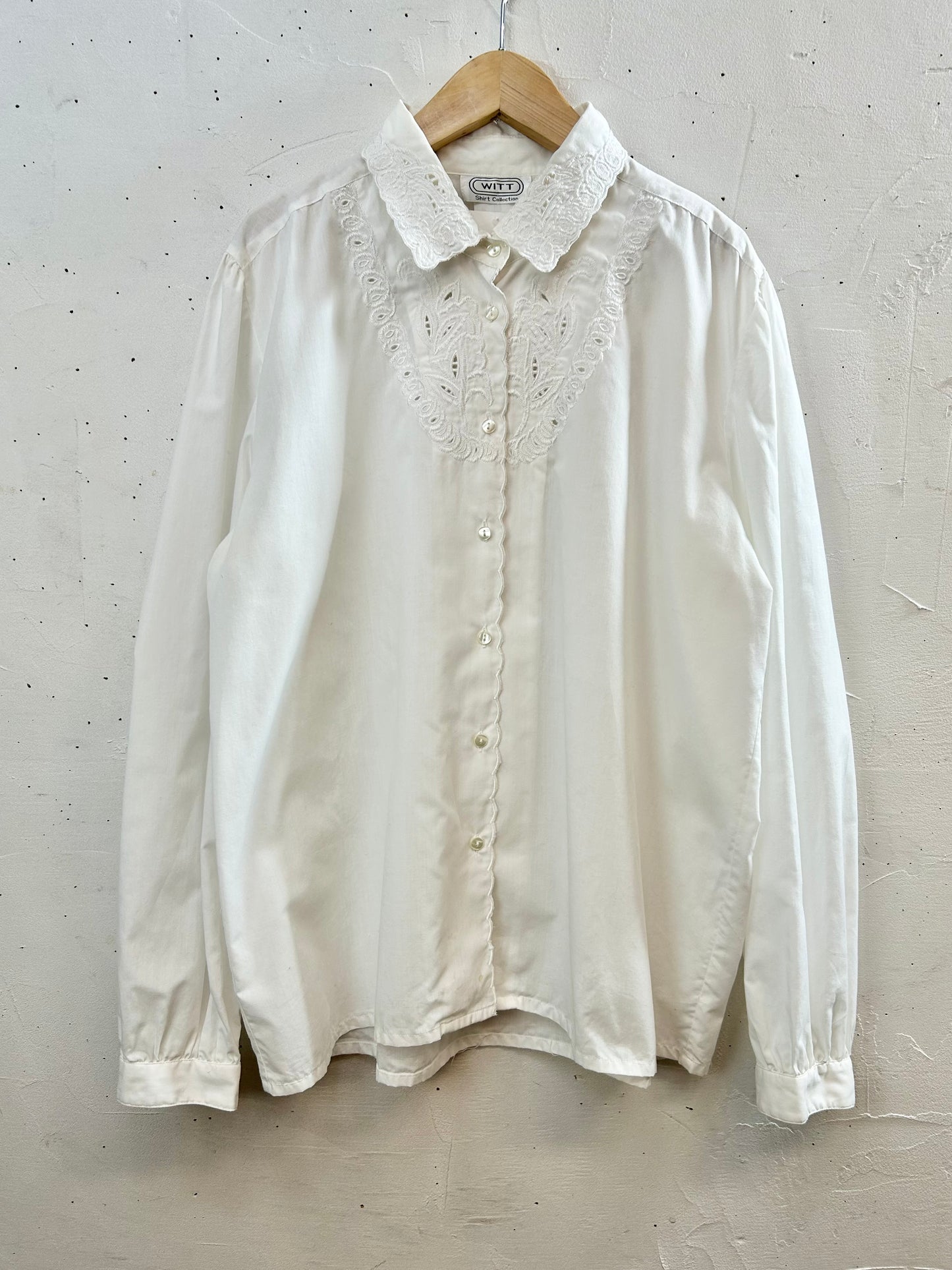 Vintage White Blouse [B29492]