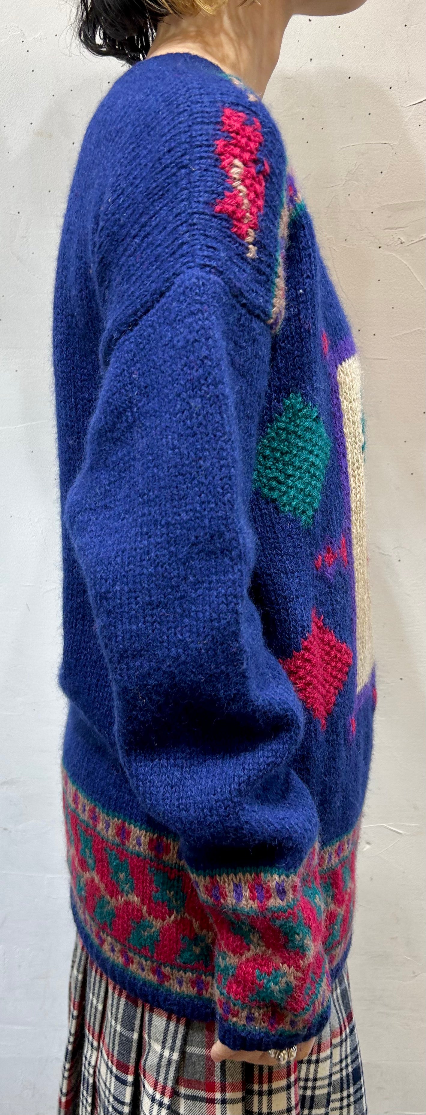 Vintage Hand Knit Sweater [L25725]