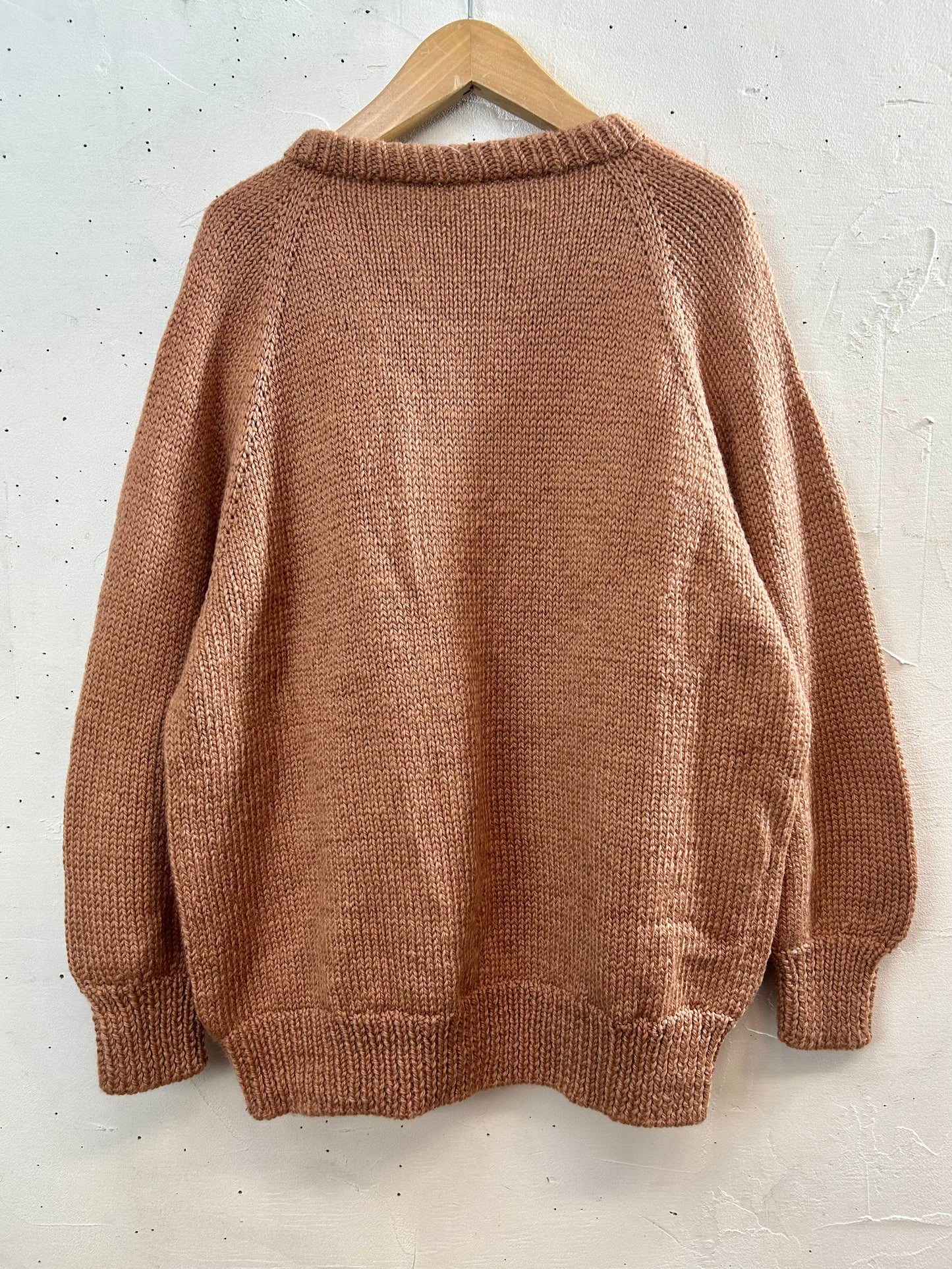 Vintage Hand Knit Sweater  [L29050]