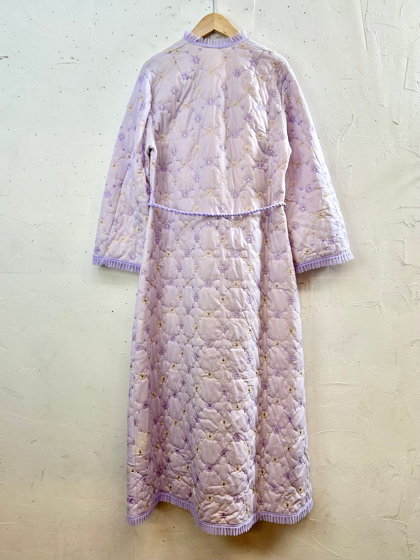 '70s Vintage Quilting Gown [B29497]