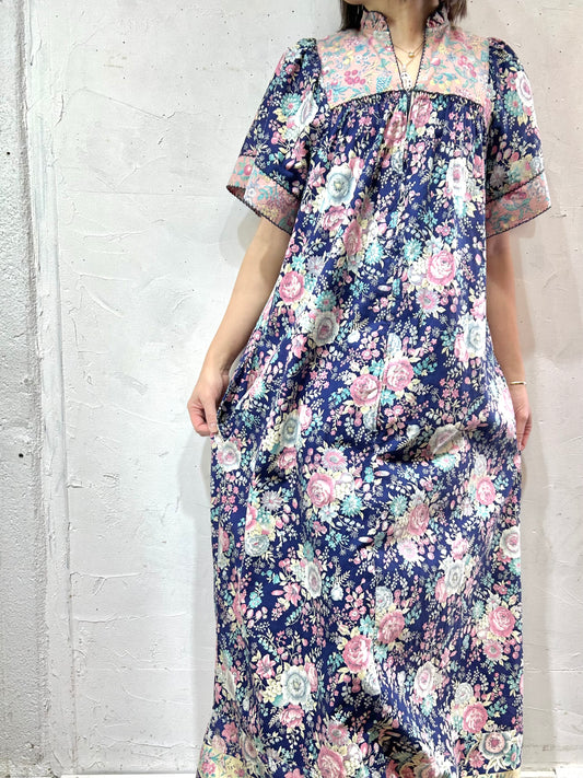 ’70s Vintage Flower Dress [B26346]
