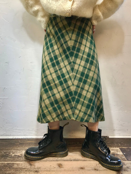 Vintage Plaid Skirt MADE IN FRANCE [A25936]
