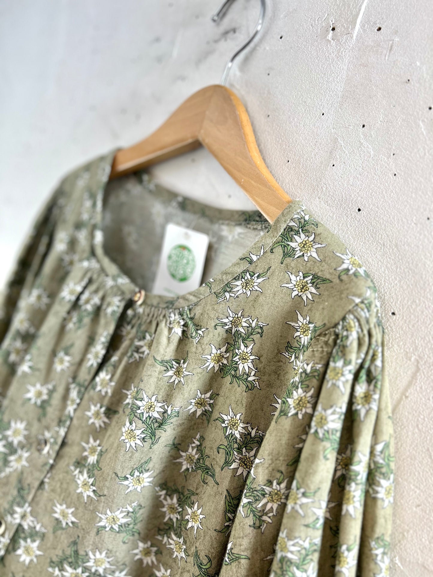 Vintage Tyrol Blouse [F30572]