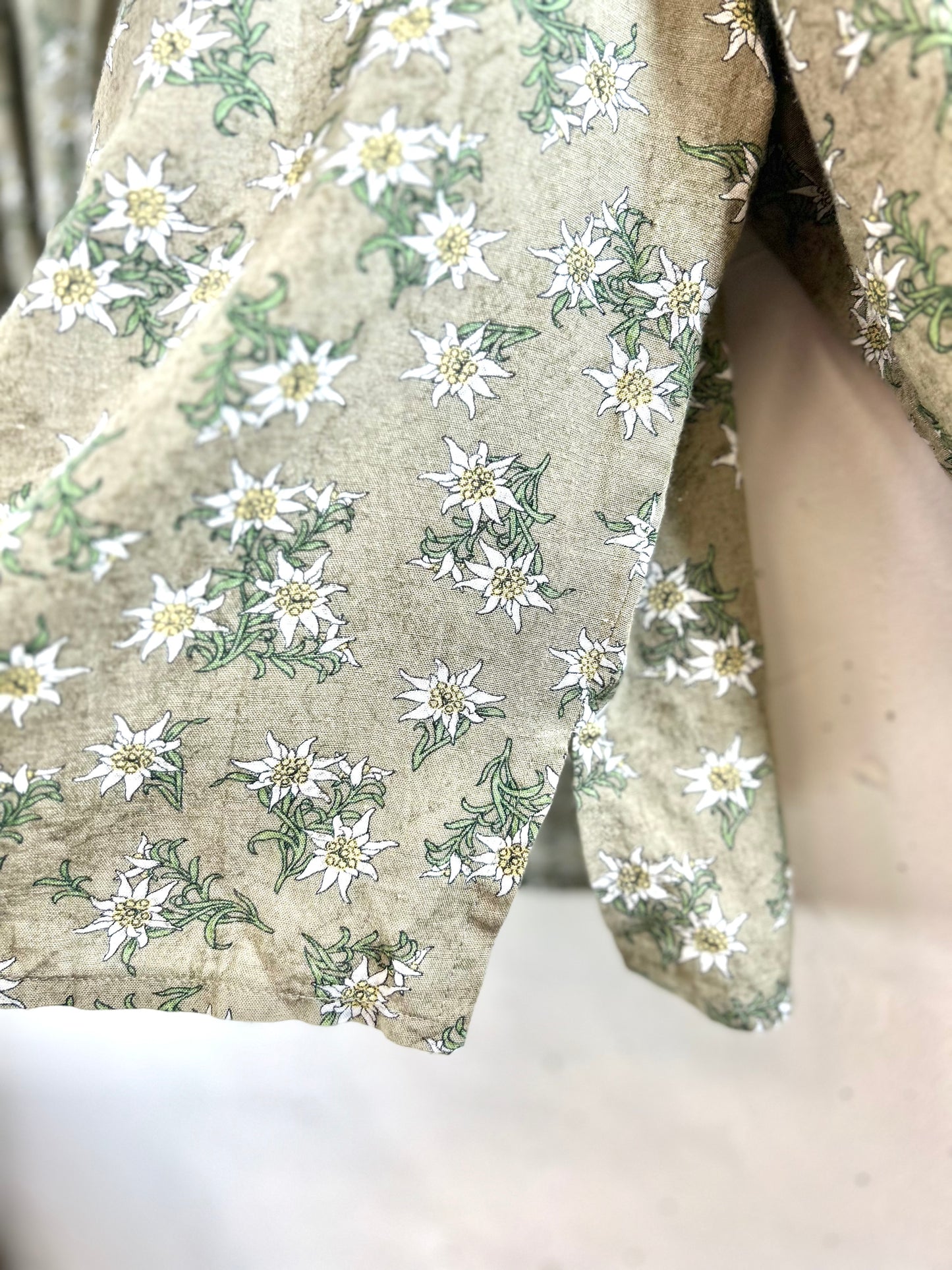 Vintage Tyrol Blouse [F30572]