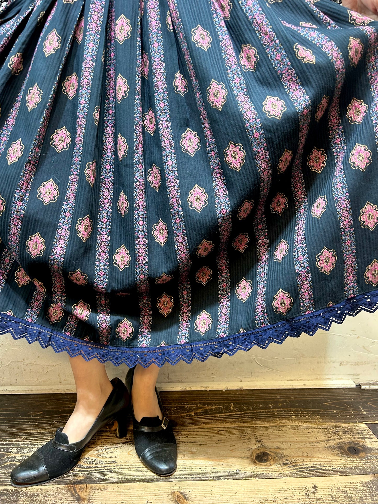 Vintage Skirt [K25335]