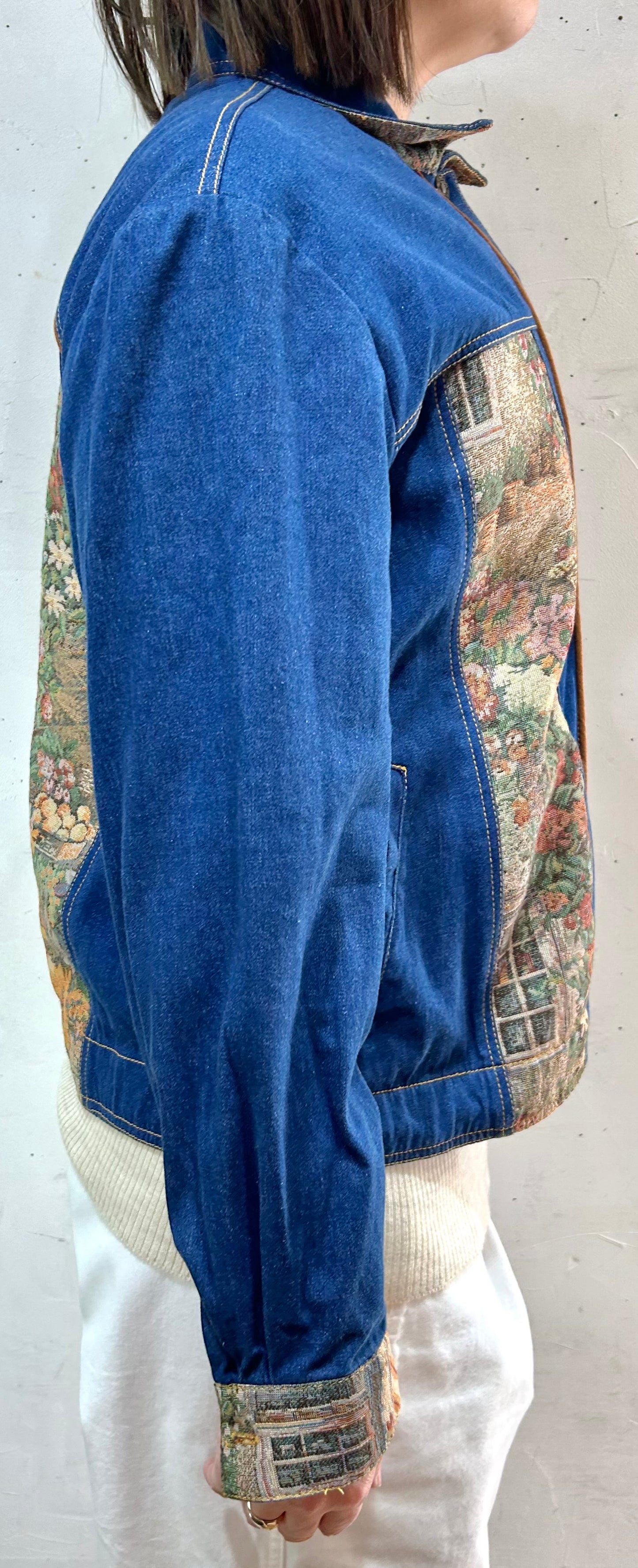 Vintage Denim Jacket [B26350]