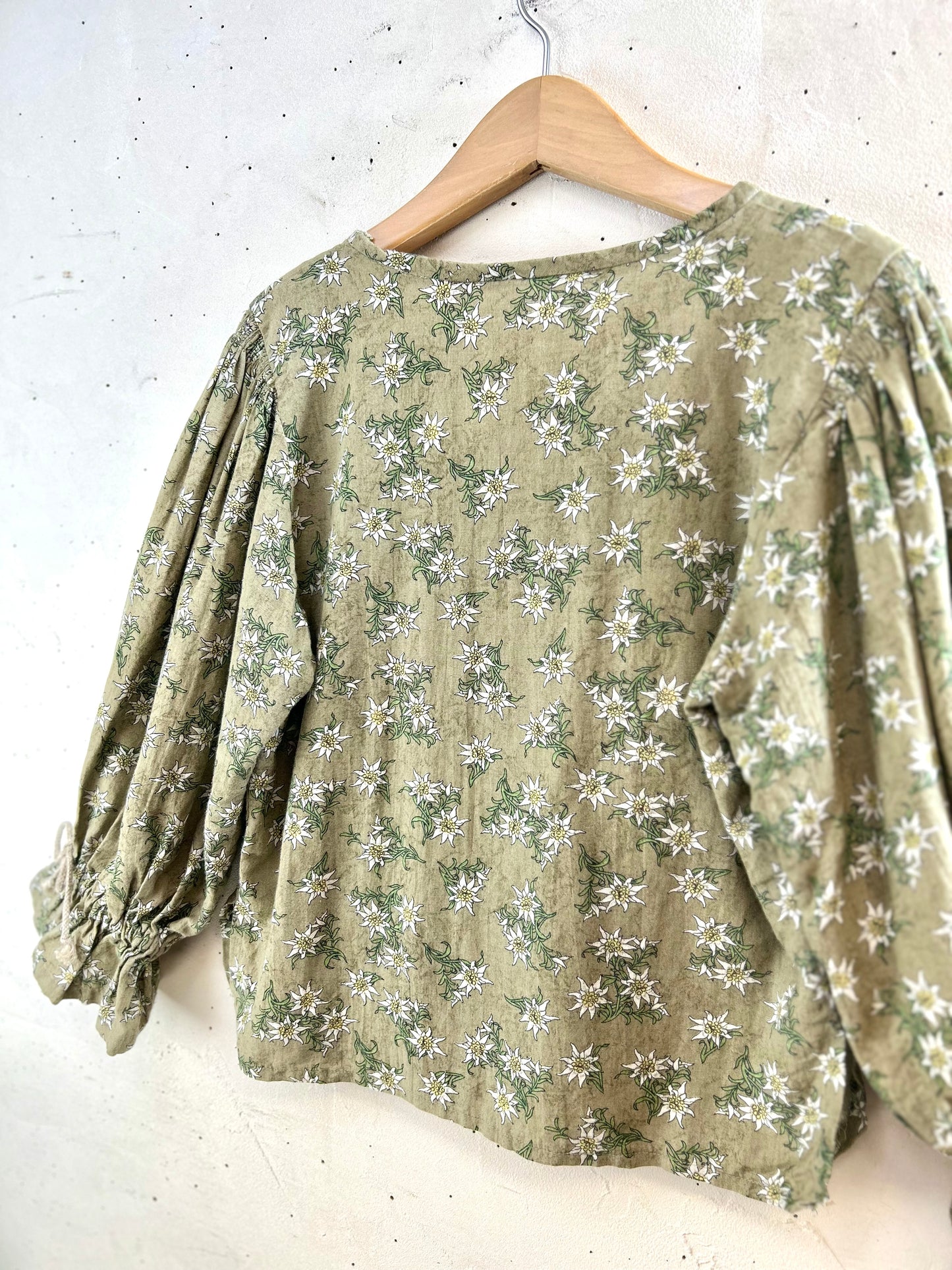 Vintage Tyrol Blouse [F30572]