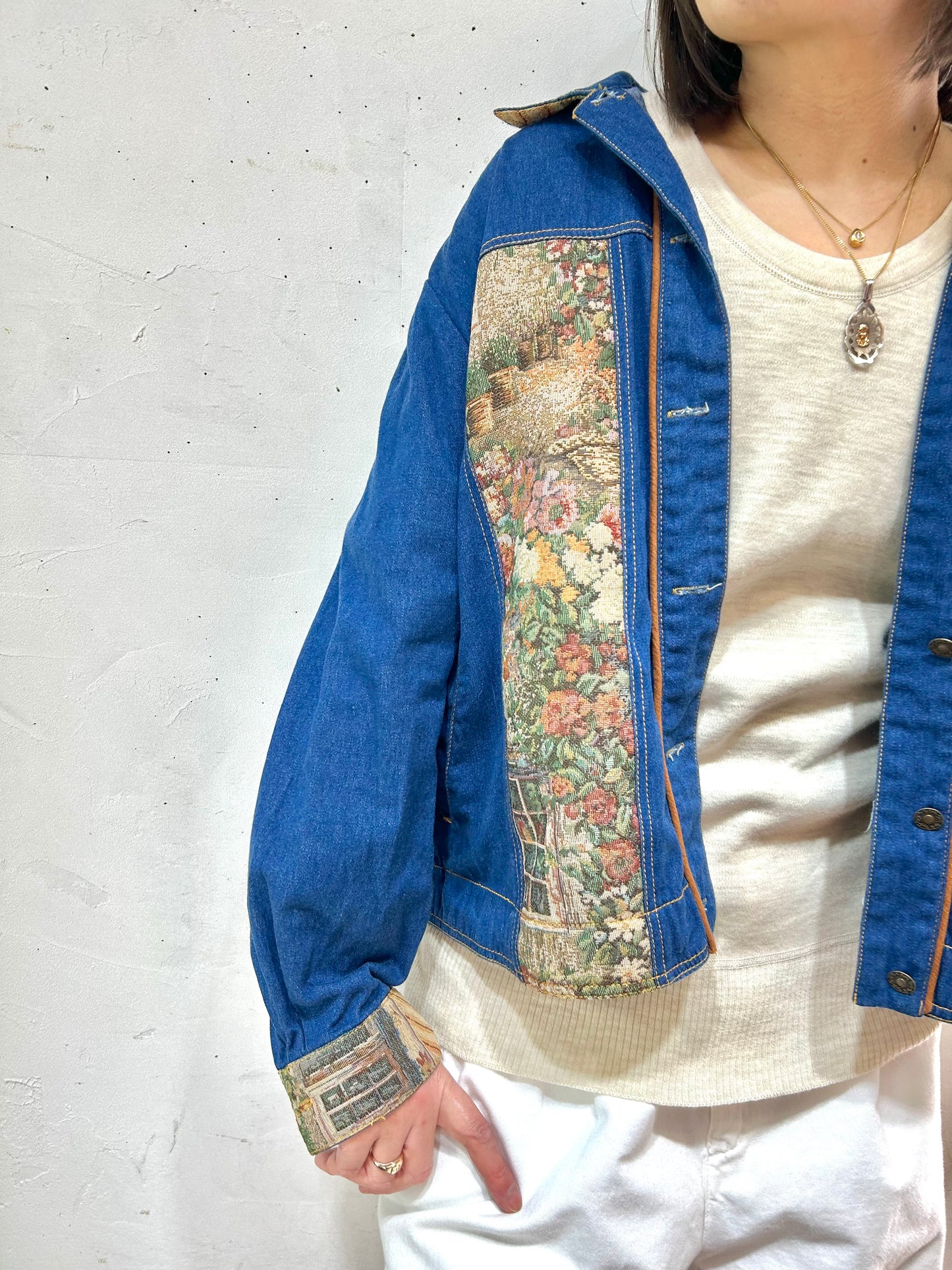 Vintage Denim Jacket [B26350]