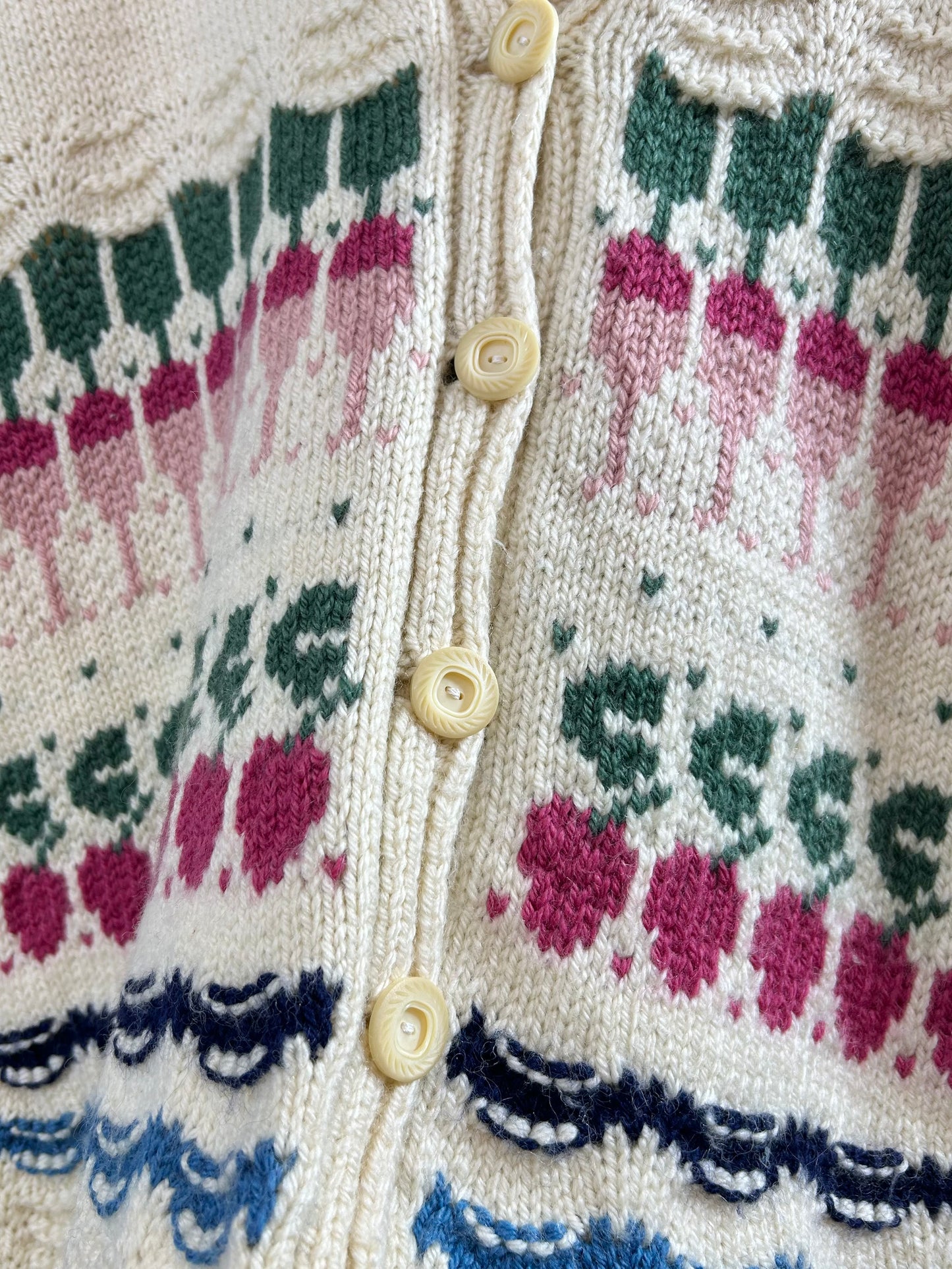 Vintage Hand Knit Cardigan [A29282]