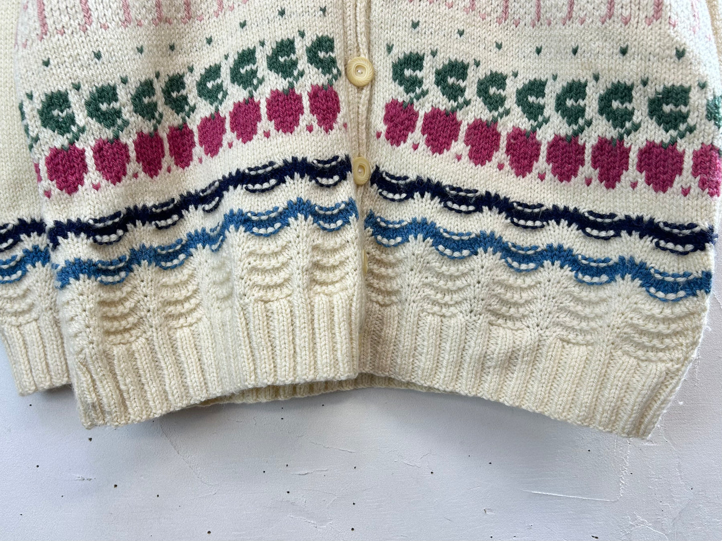 Vintage Hand Knit Cardigan [A29282]