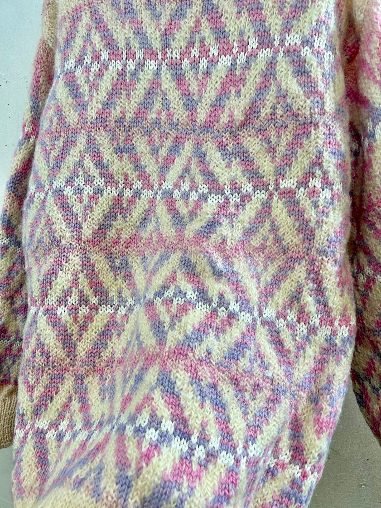 Vintage Hand Crafted Knit Sweater [J28608]