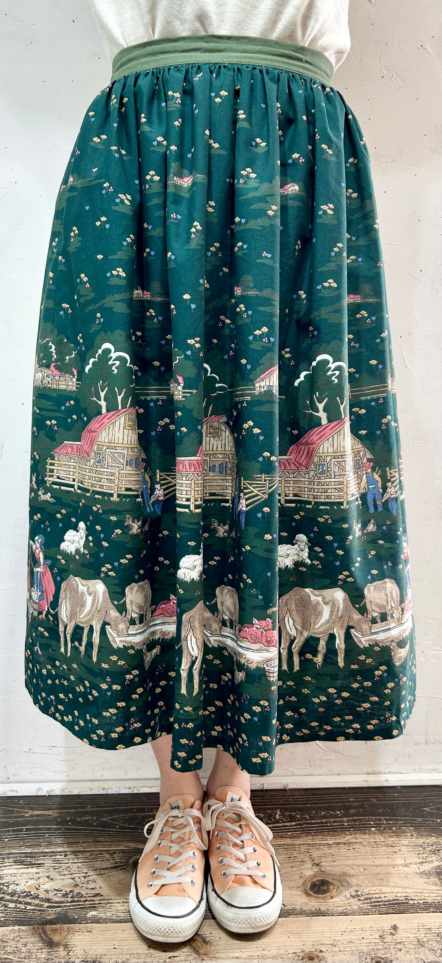 Vintage Farm Skirt MADE IN AUSTRIA [B26343]