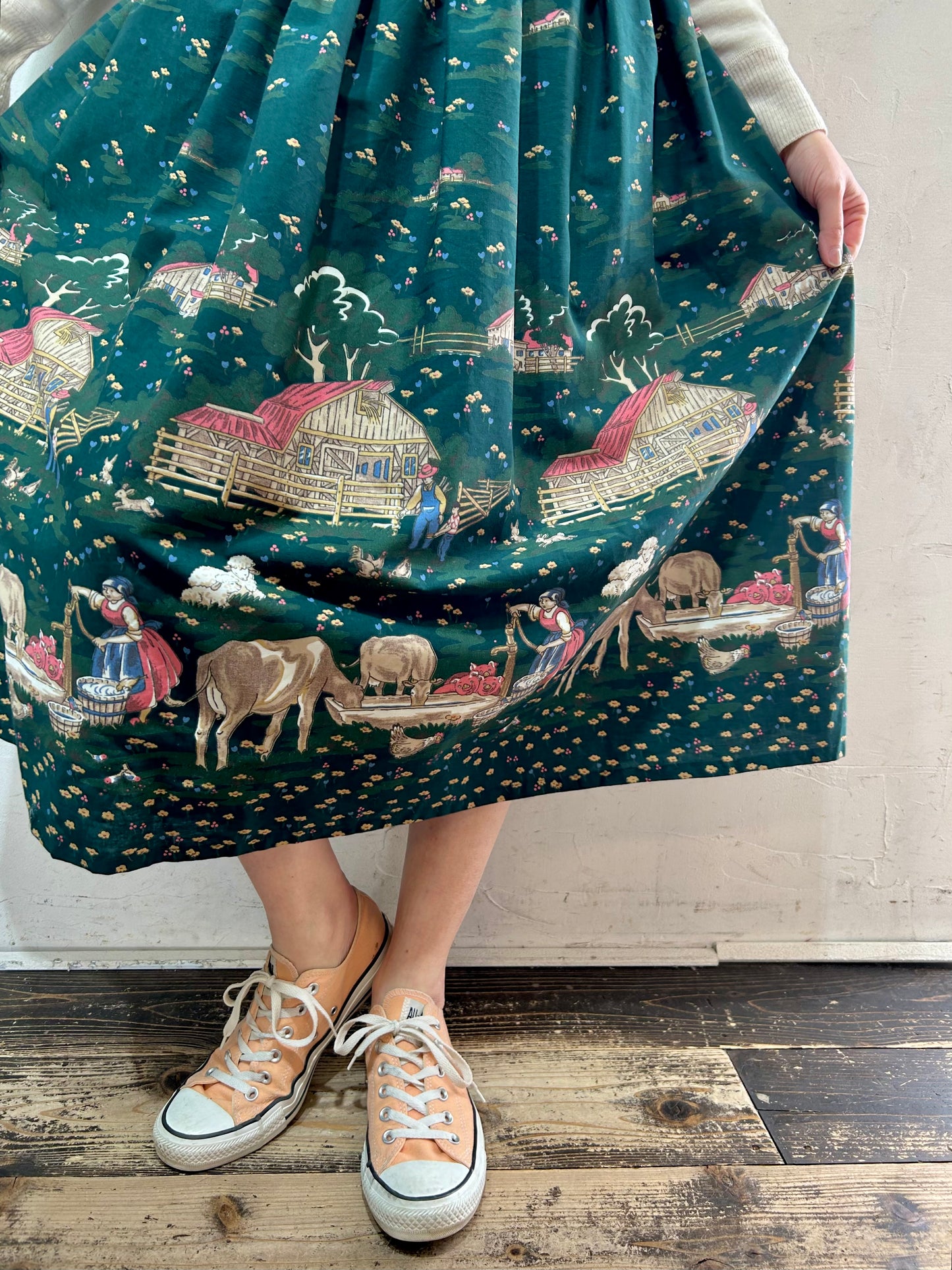 Vintage Farm Skirt MADE IN AUSTRIA [B26343]