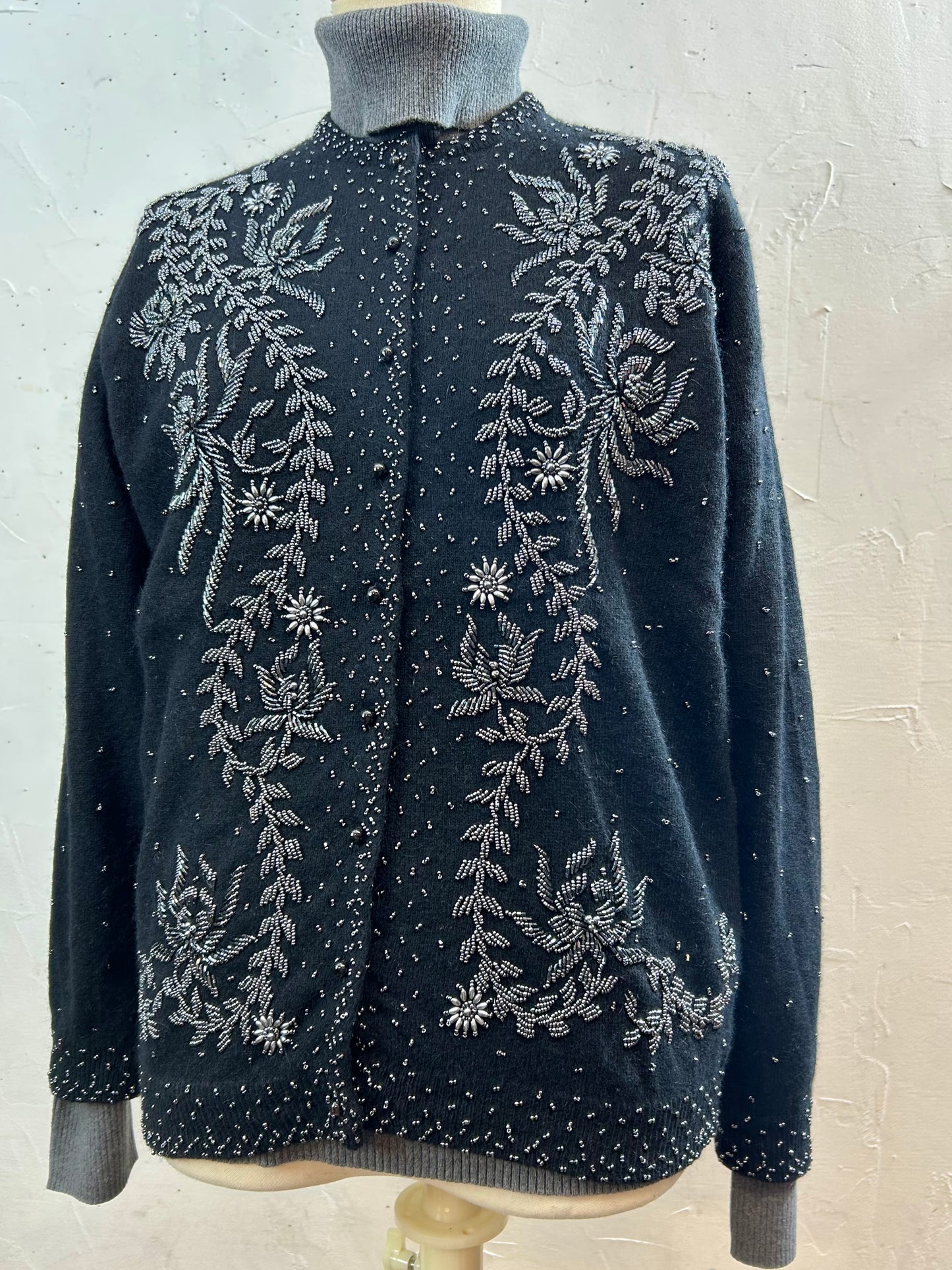 Vintage Beads Embroidered Knit Cardigan [L29060]