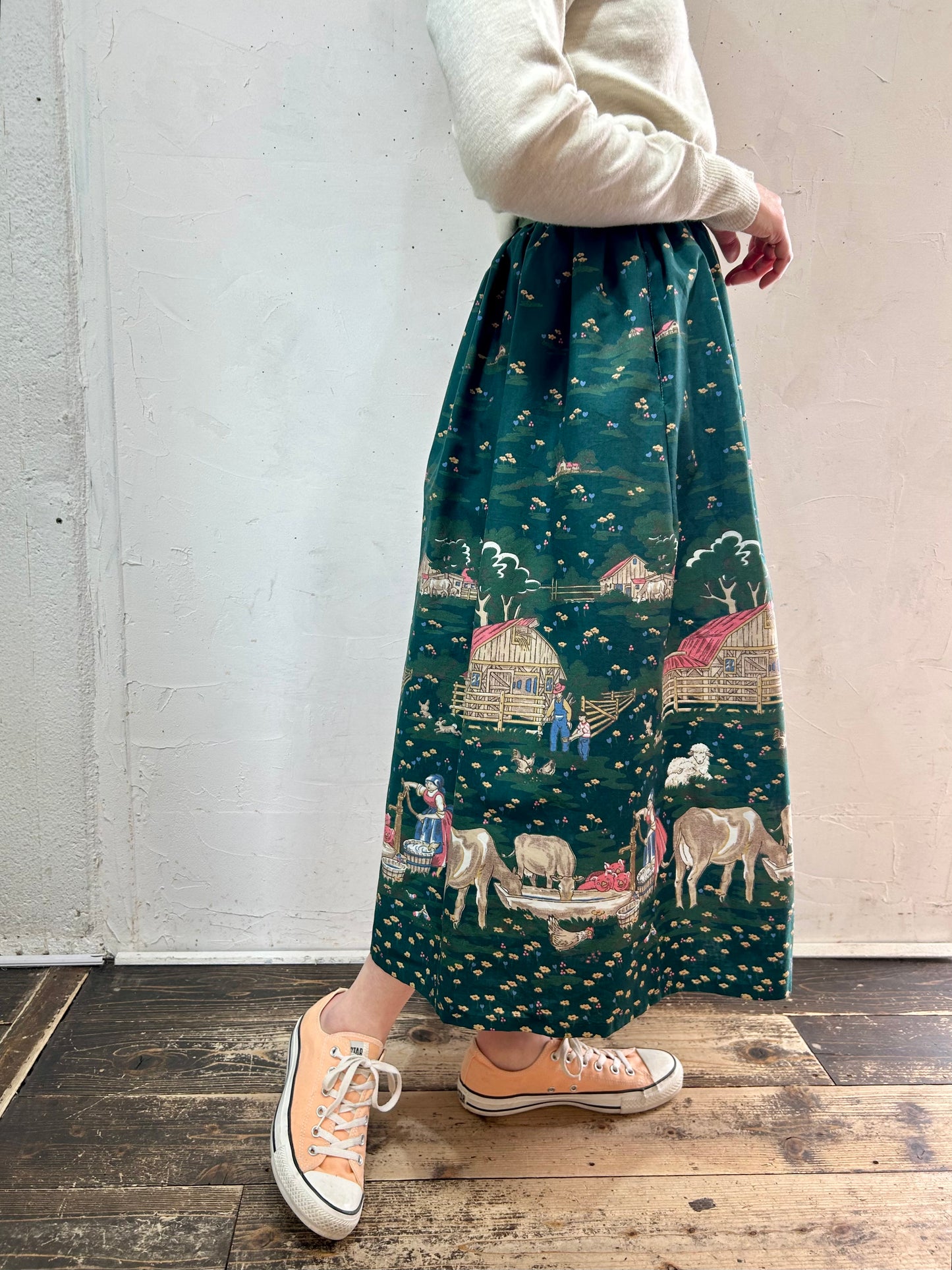 Vintage Farm Skirt MADE IN AUSTRIA [B26343]