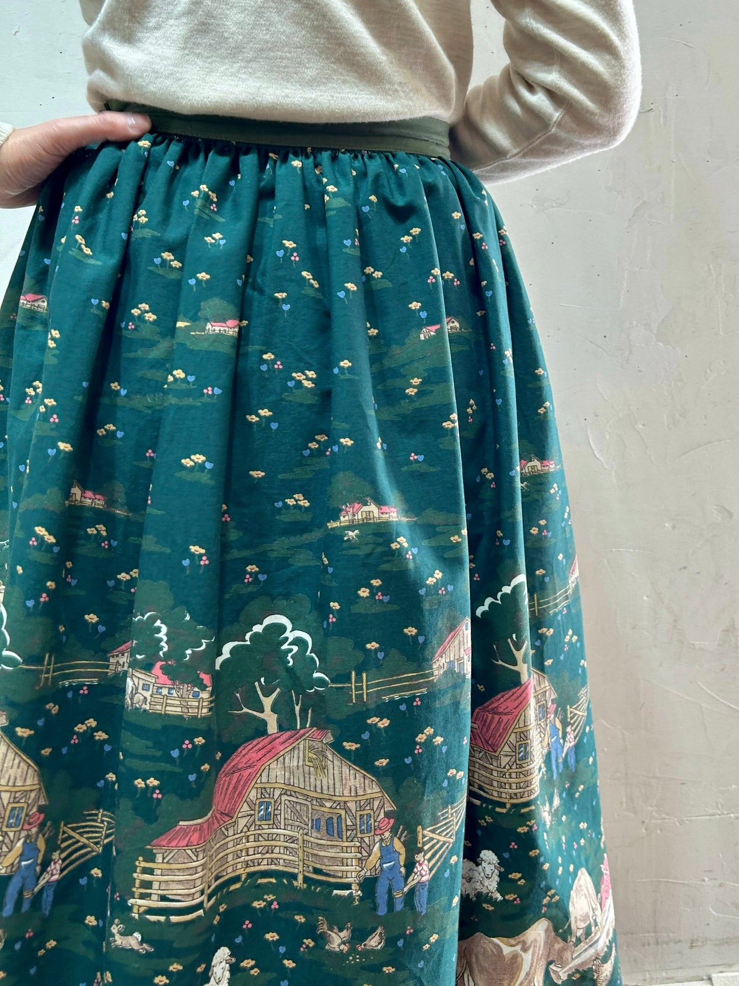 Vintage Farm Skirt MADE IN AUSTRIA [B26343]