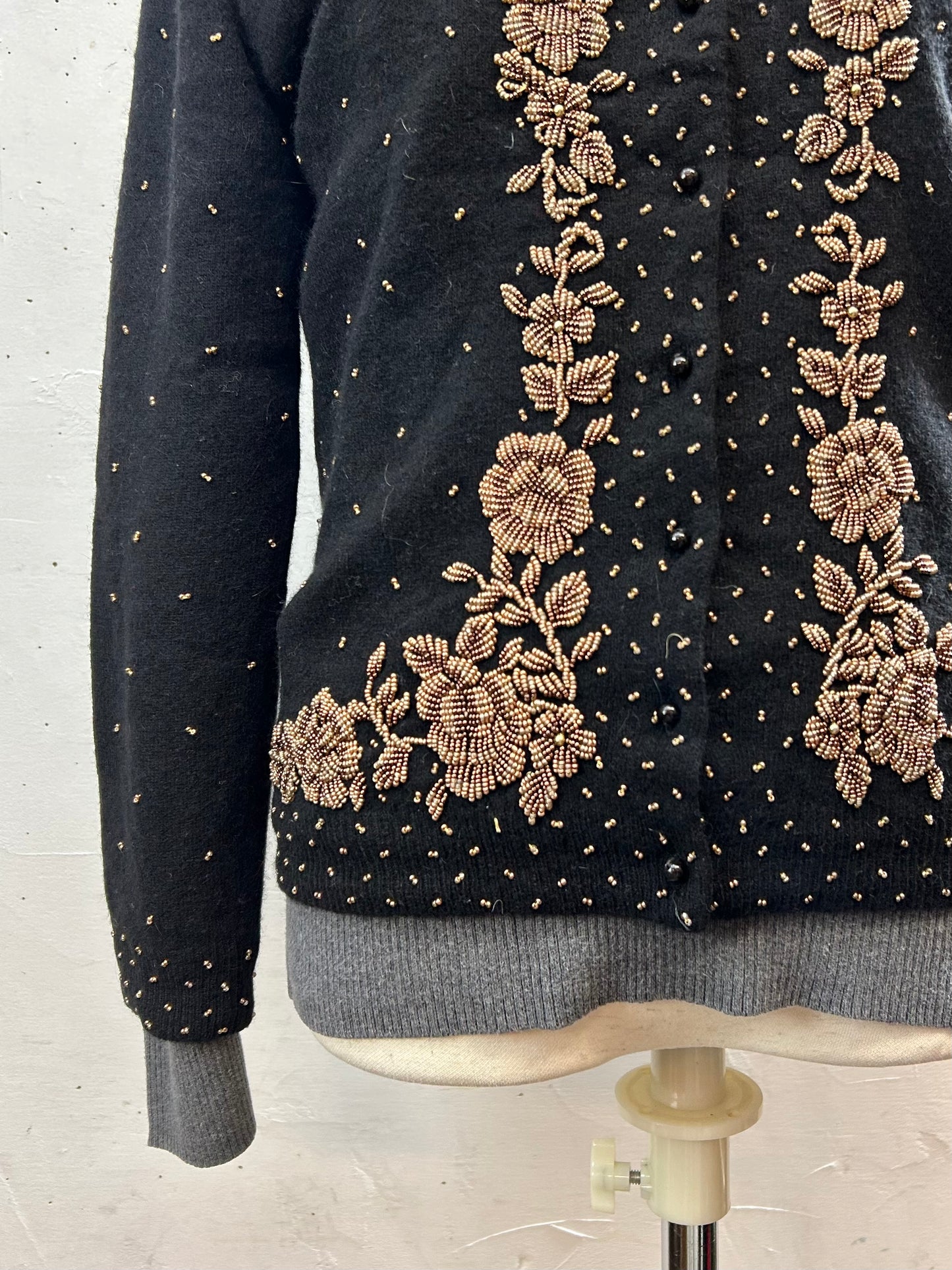 Vintage Beads Embroidered Knit Cardigan [L29061]