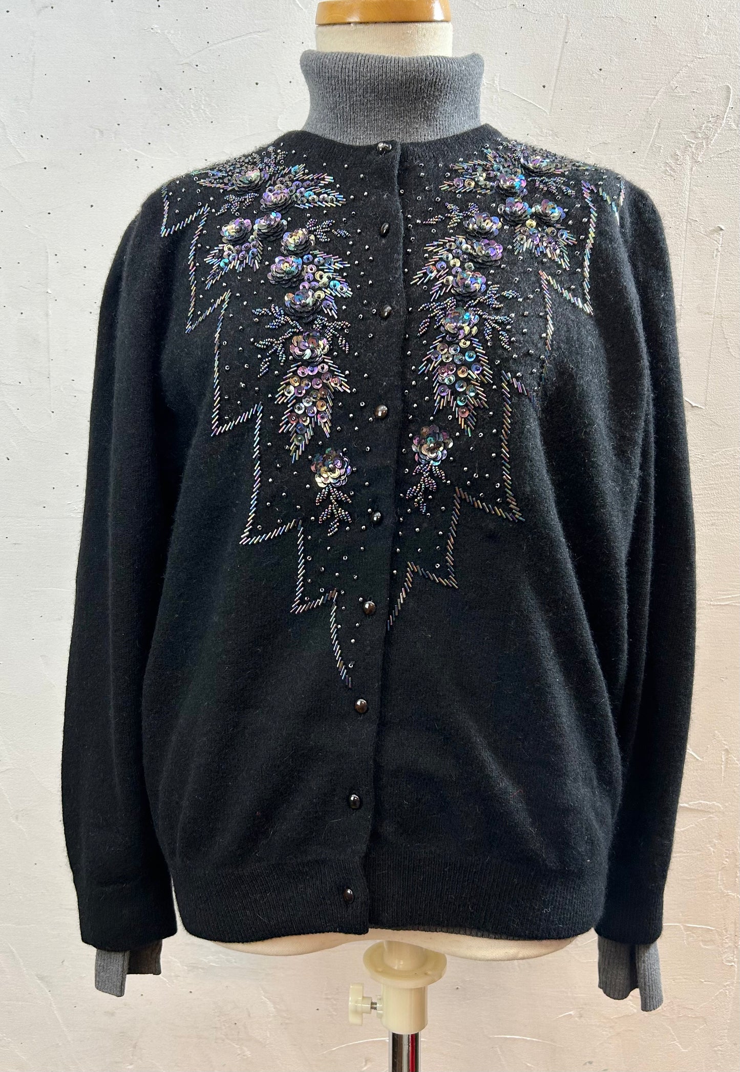 Vintage Beads Embroidered Knit Cardigan [L29056]