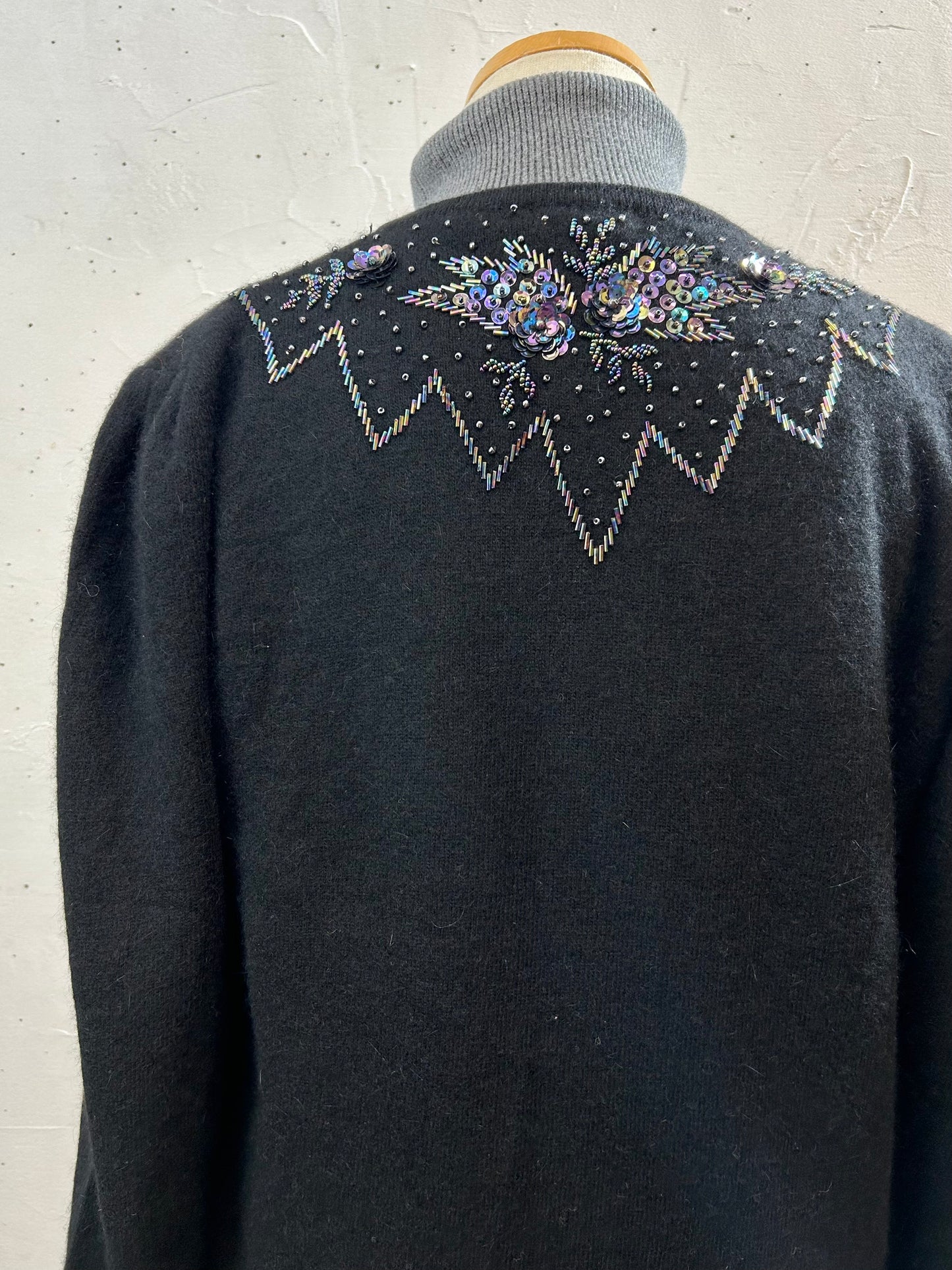 Vintage Beads Embroidered Knit Cardigan [L29056]