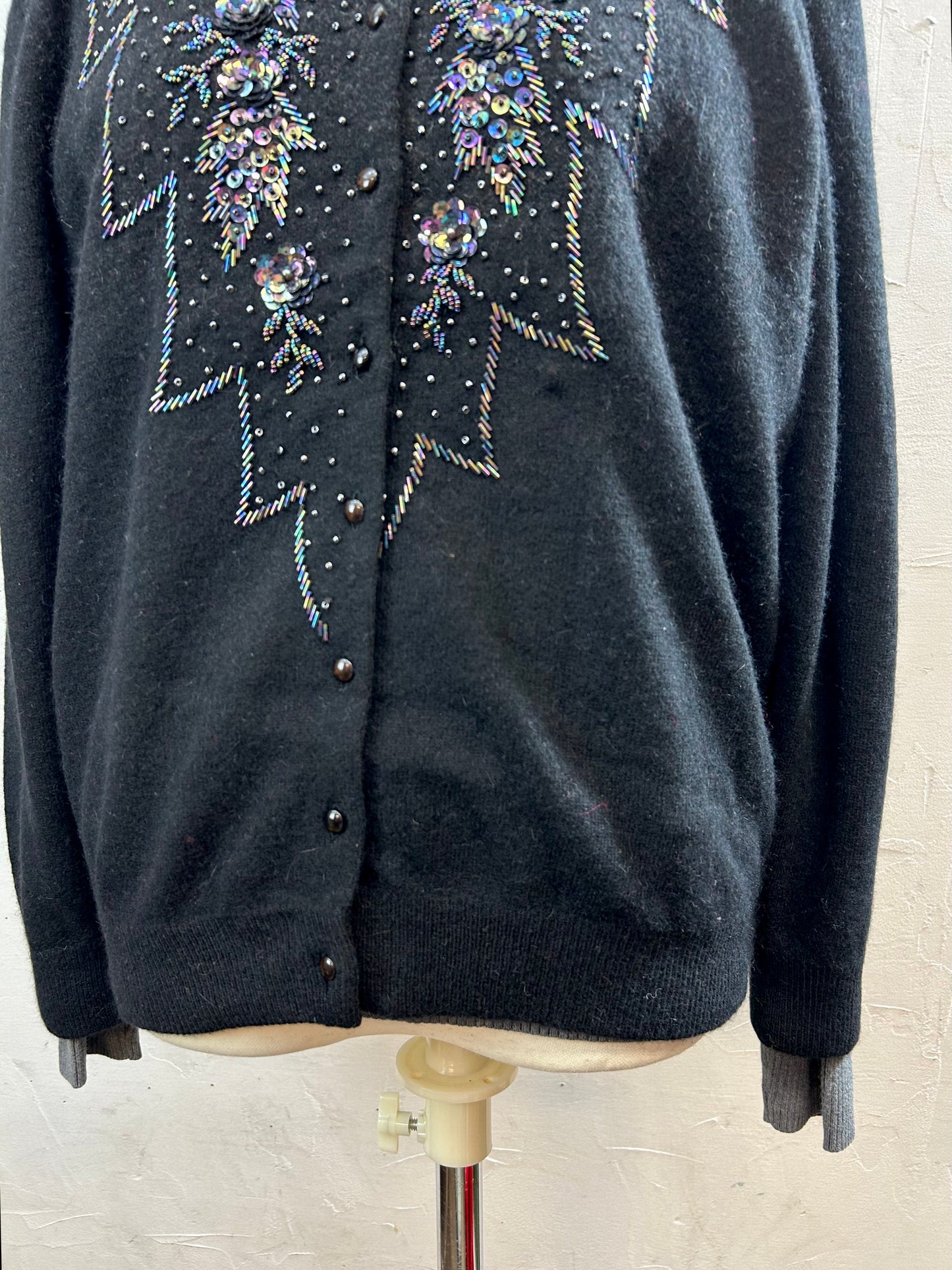 Vintage Beads Embroidered Knit Cardigan [L29056]