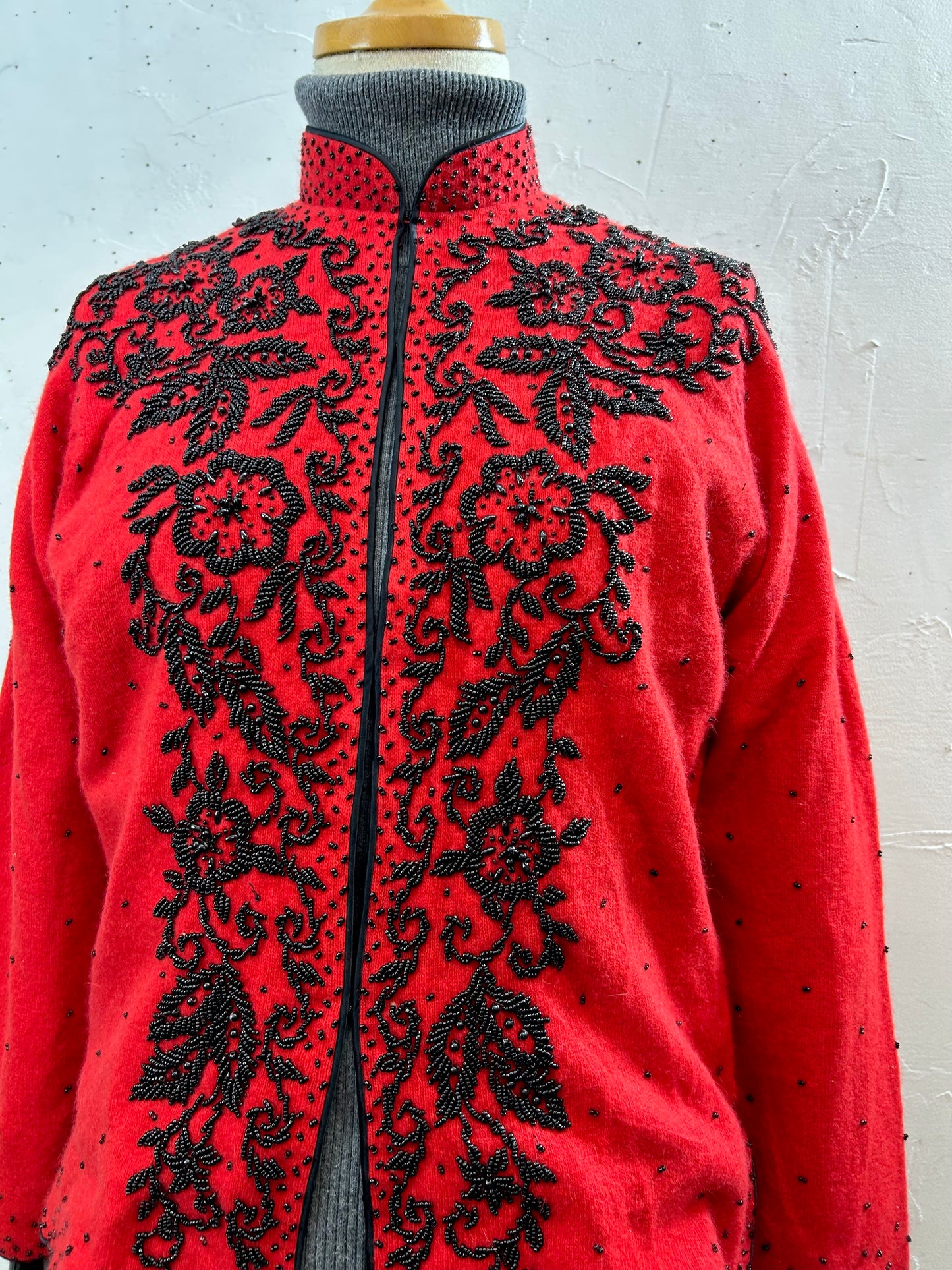 Vintage Beads Embroidered Knit Cardigan [L29062]