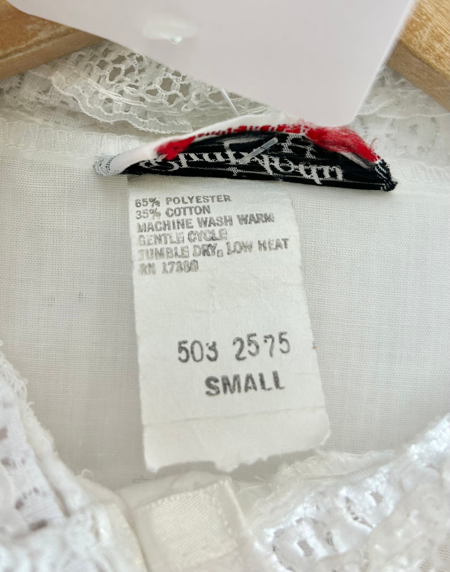 Vintage White Blouse MADE lN USA [E30136]