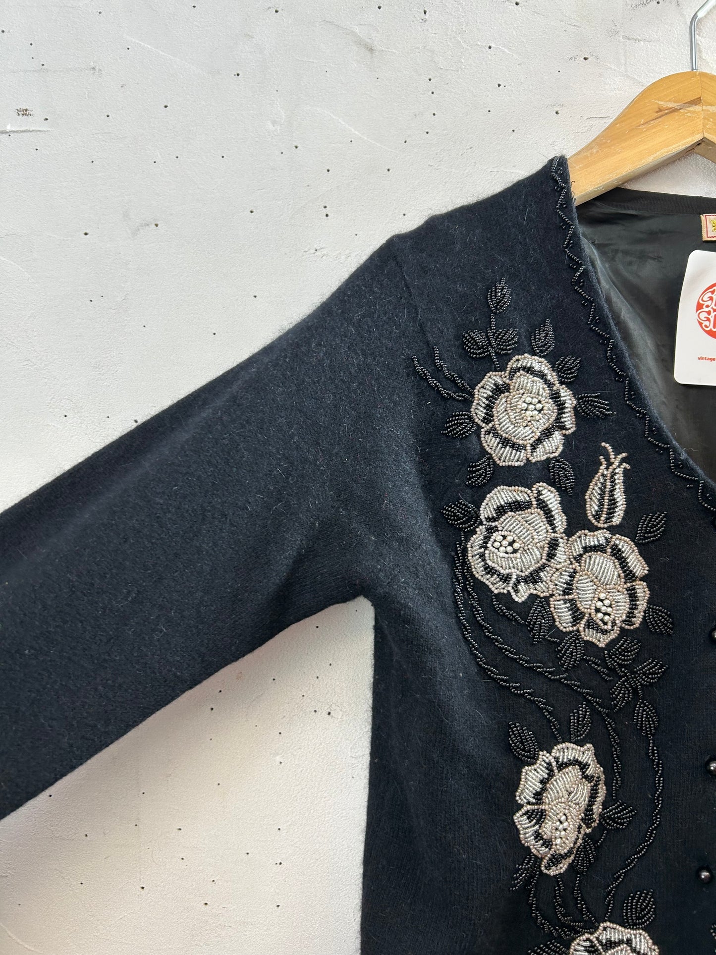 Vintage Beads Embroidered Knit Cardigan [L29057]