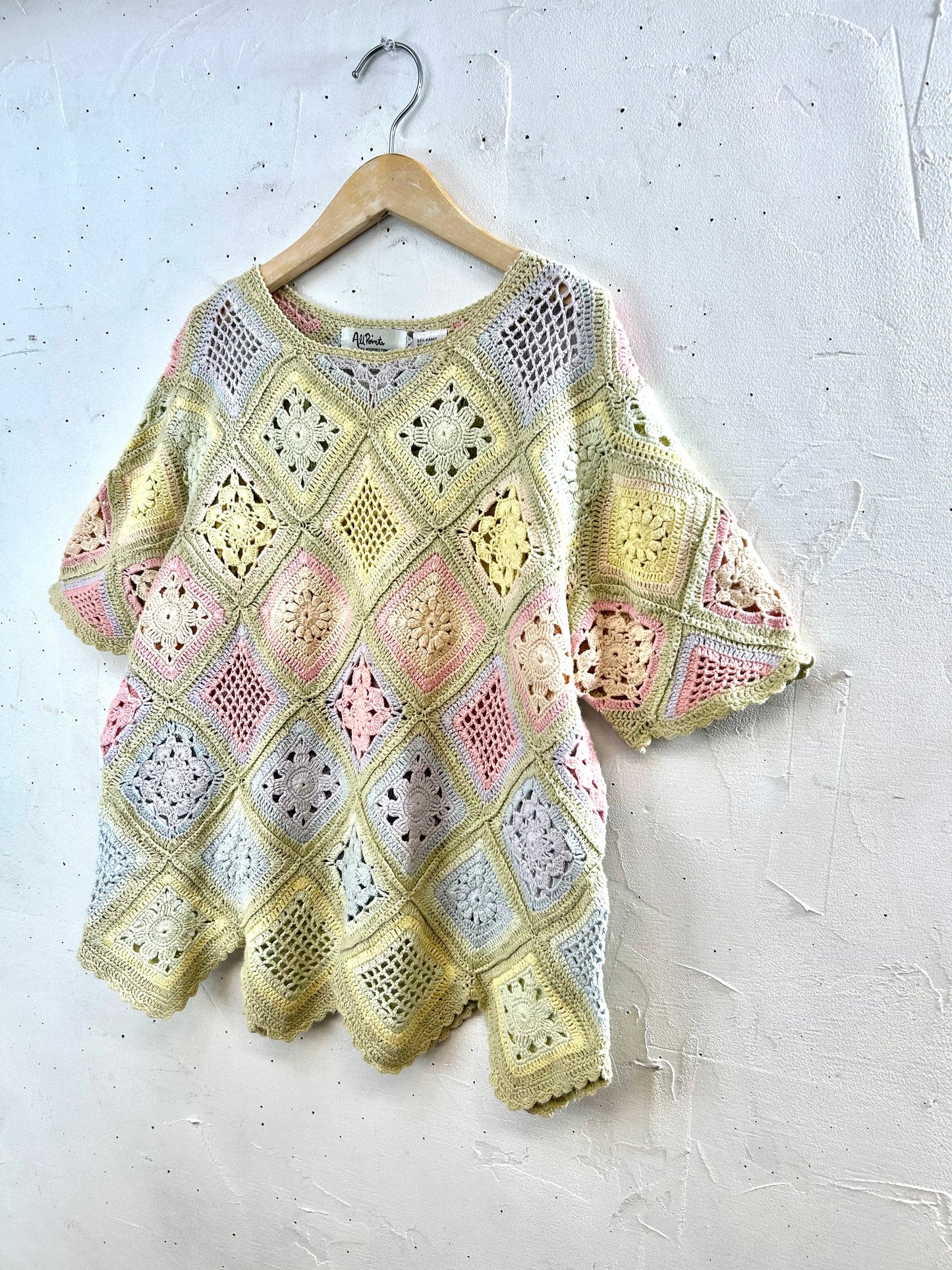 Vintage Granny Square Knit  [B29502]