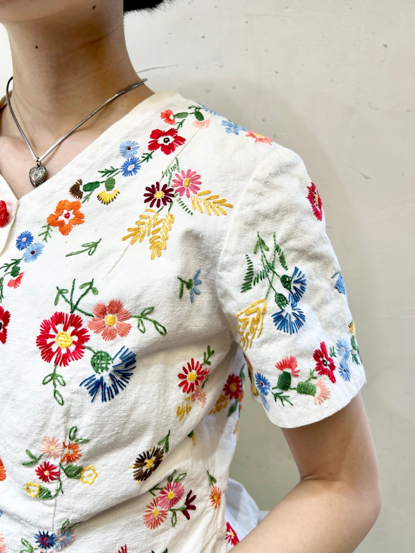 Vintage Flower Hand Stitch Blouse [H24825]