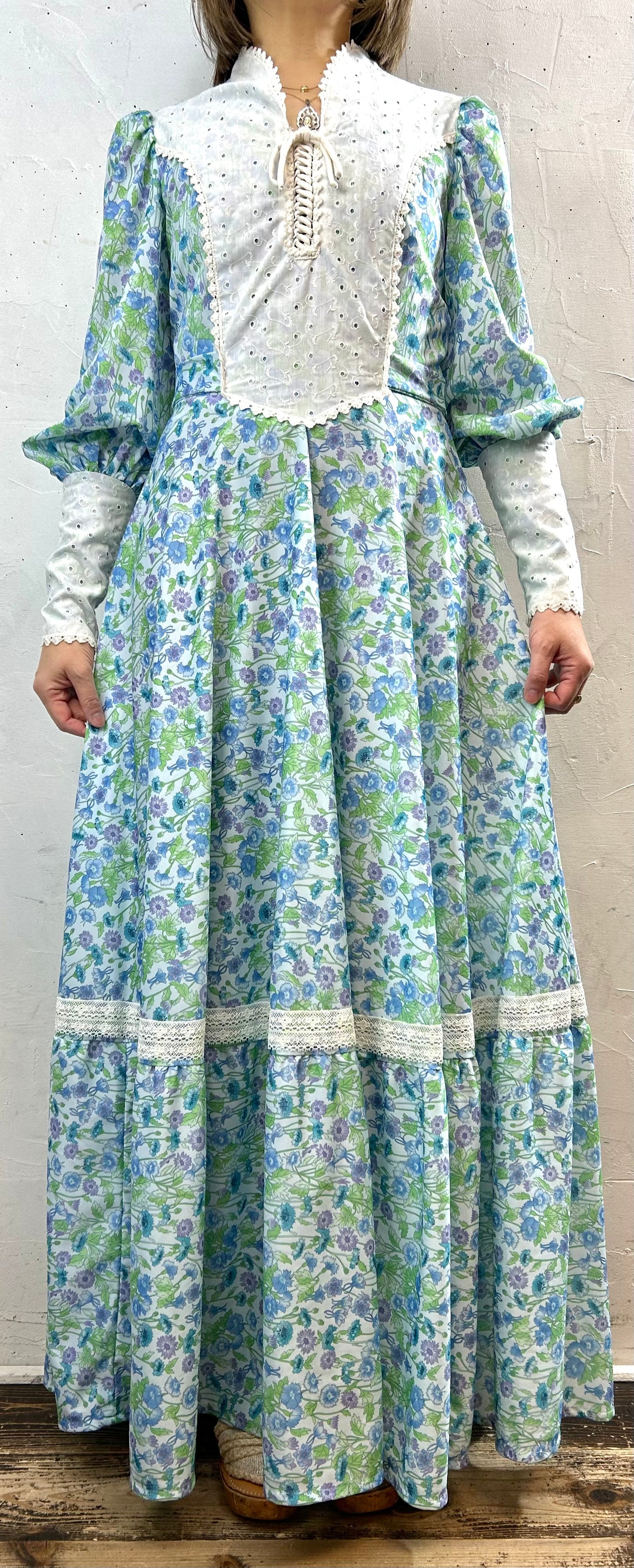 '70s Vintage Dress [L29064]