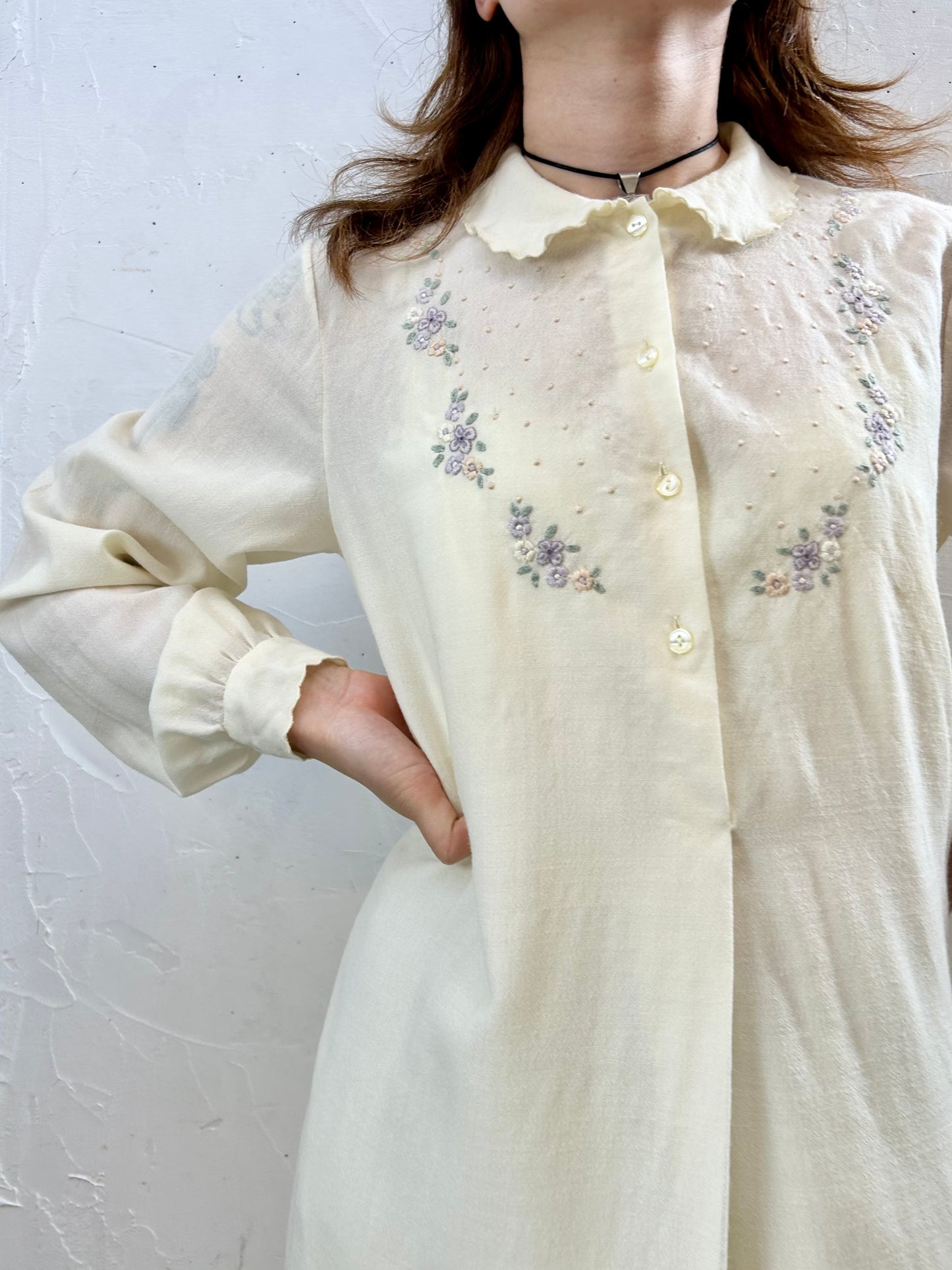 '70s Vintage Embroidery Dress [F27558]