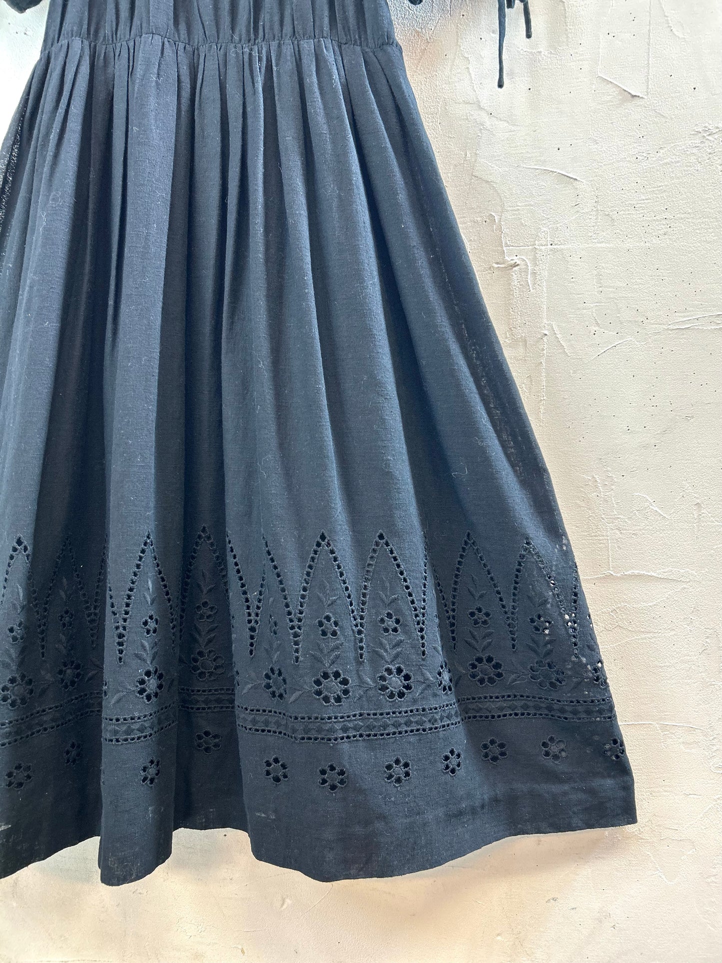 Vintage Eyelet Work Dress  [D29939]