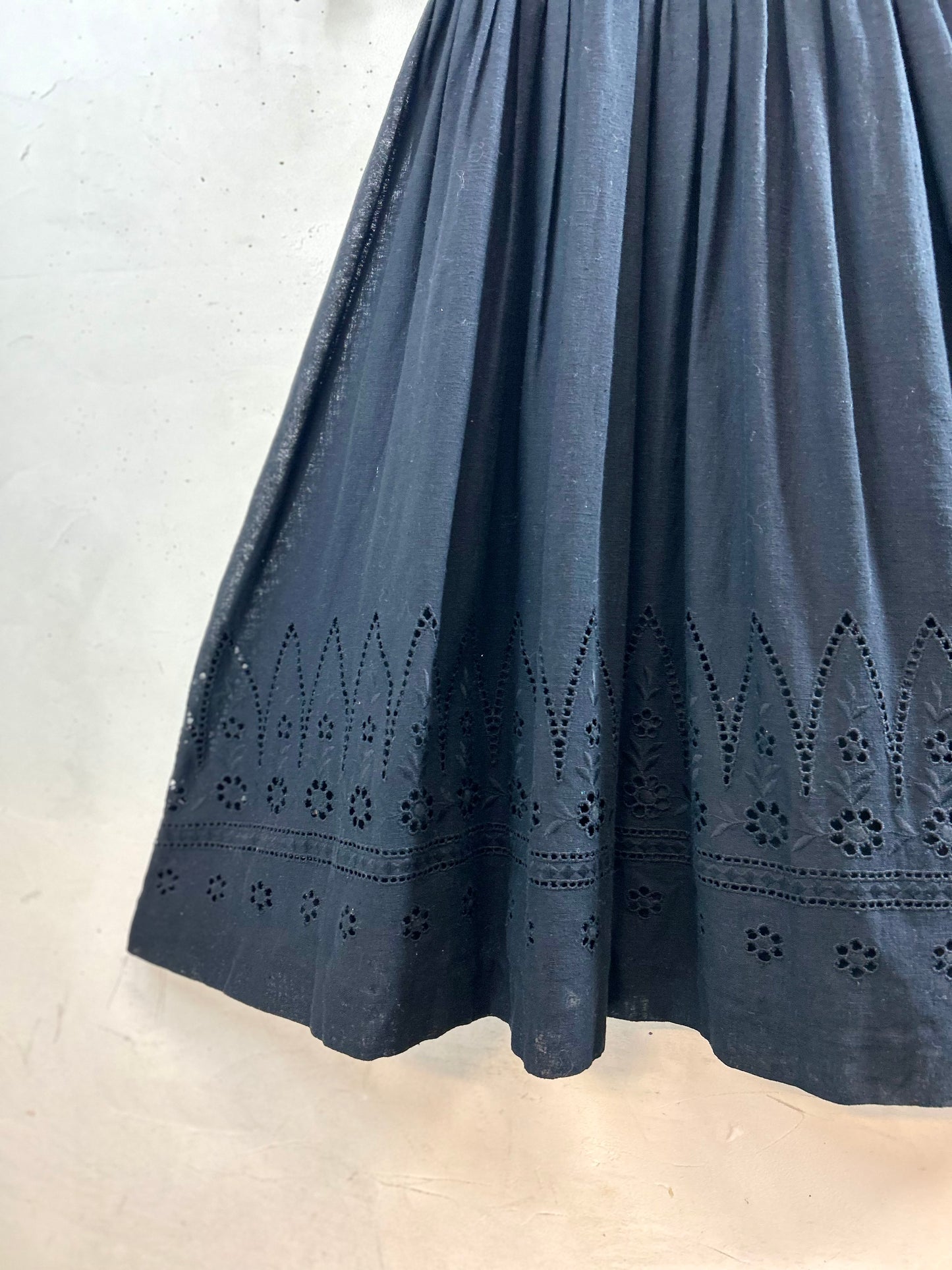 Vintage Eyelet Work Dress  [D29939]