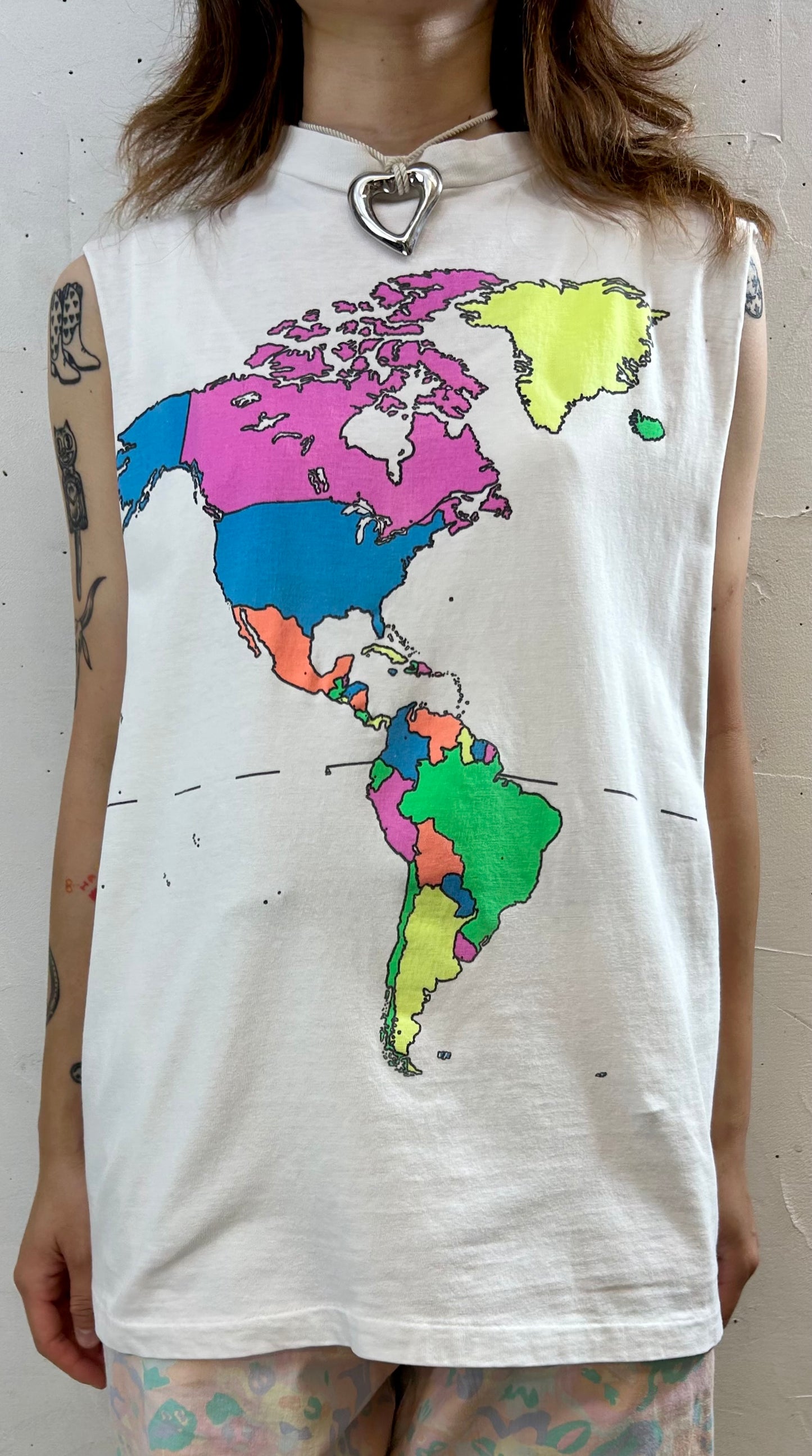 '80s Vintage T-Shirt MADE IN USA 〜The Traveller WORLD SHIRT〜 [G27860]