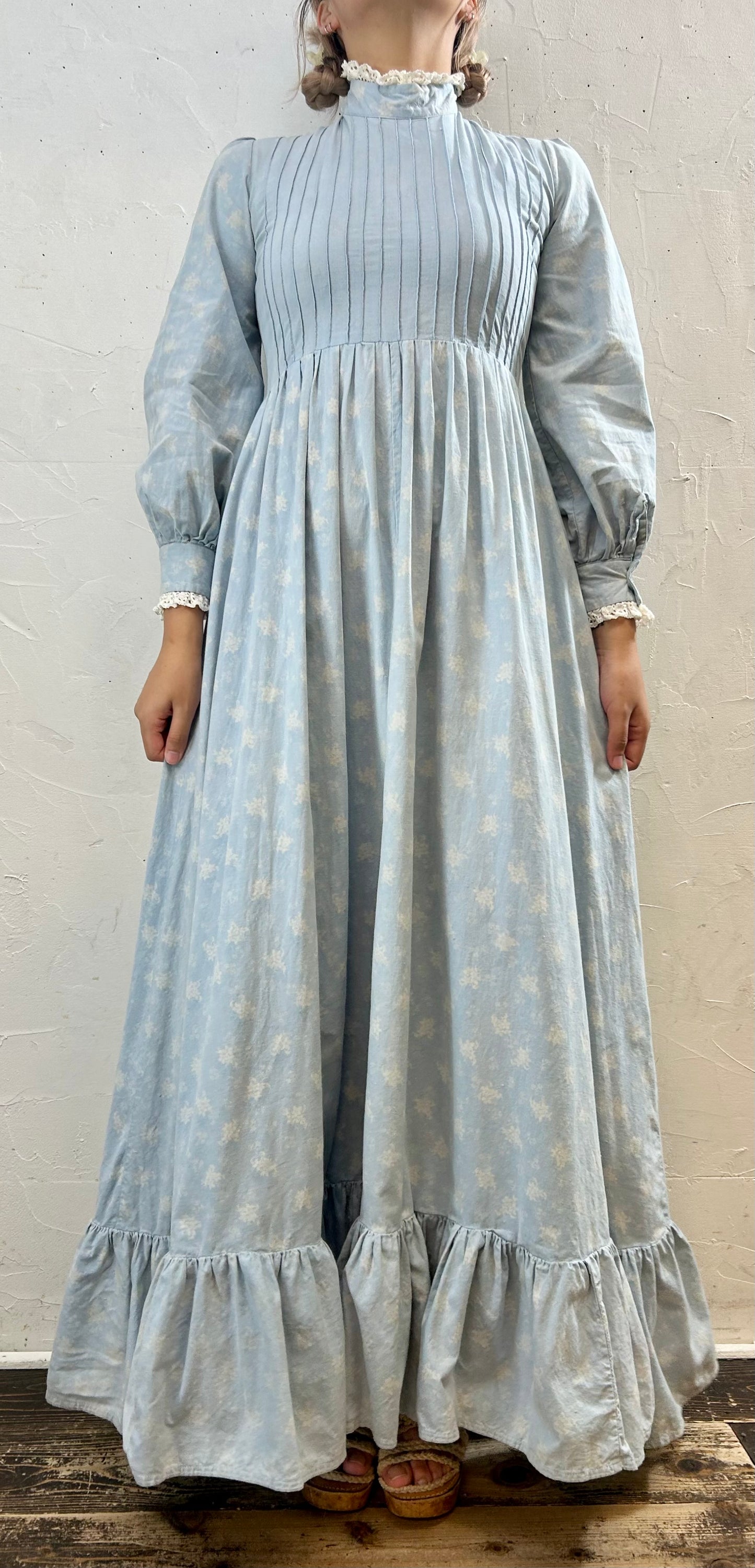 ’60s-’70 Vintage Dress 〜Laura Ashley〜 [H28211]