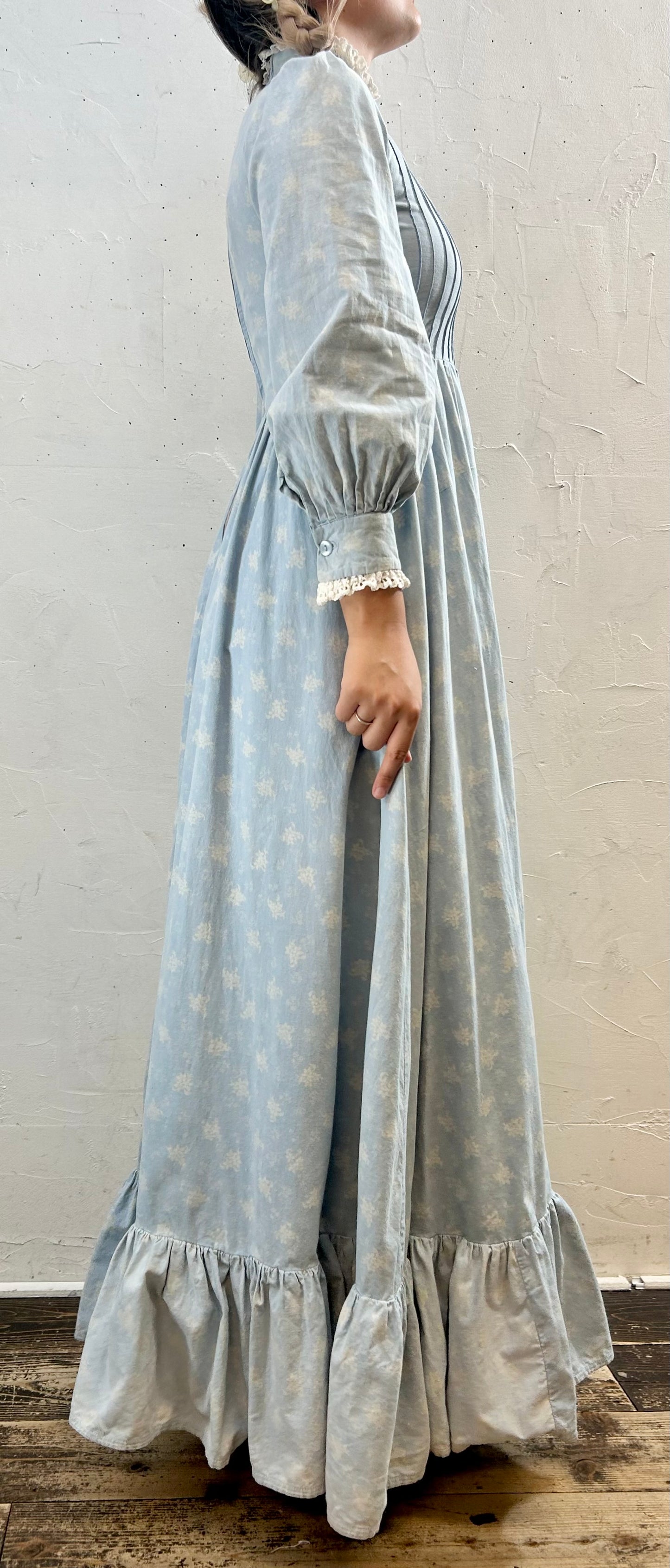 ’60s-’70 Vintage Dress 〜Laura Ashley〜 [H28211]