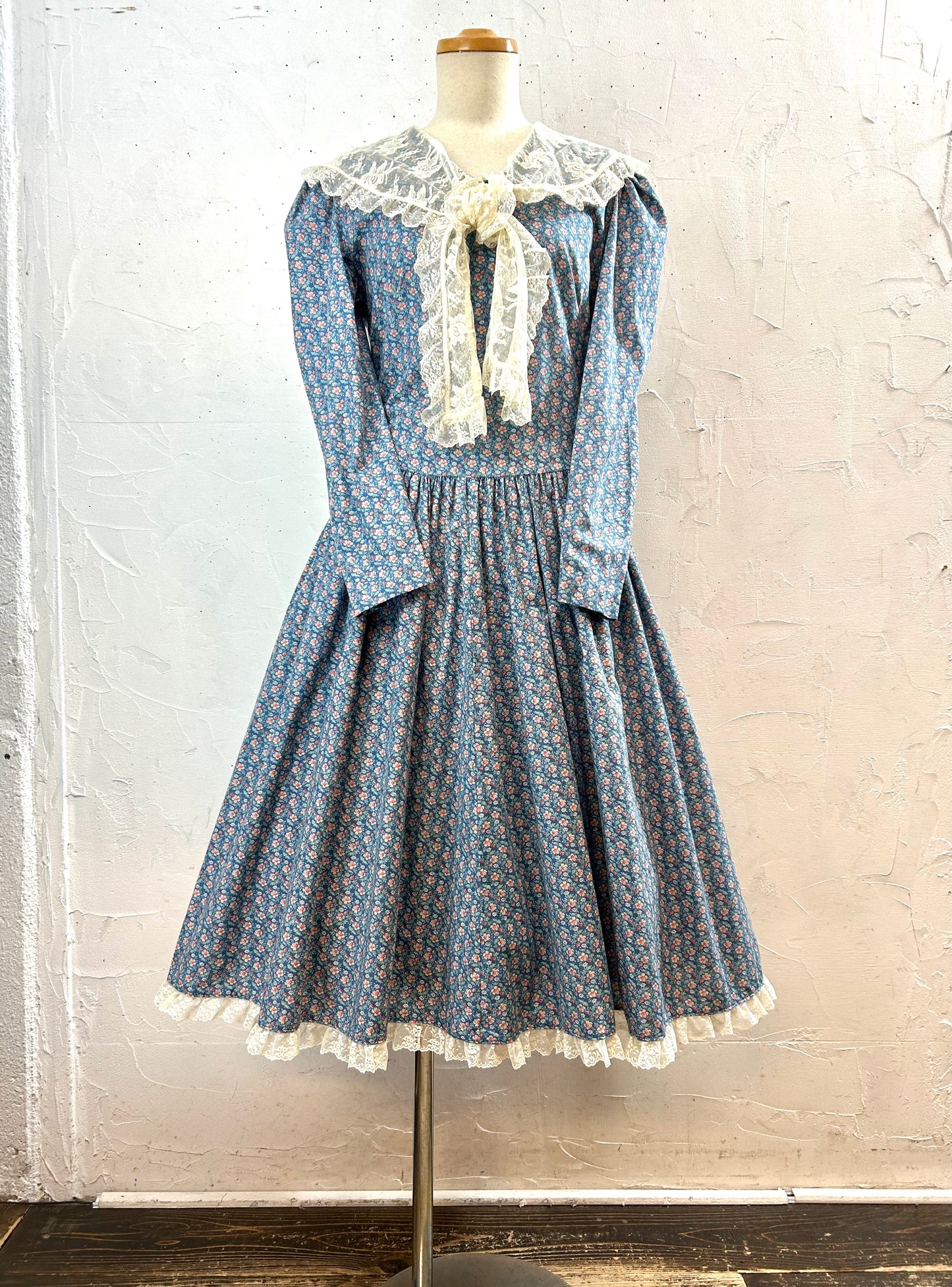Vintage Dress  [C29736]