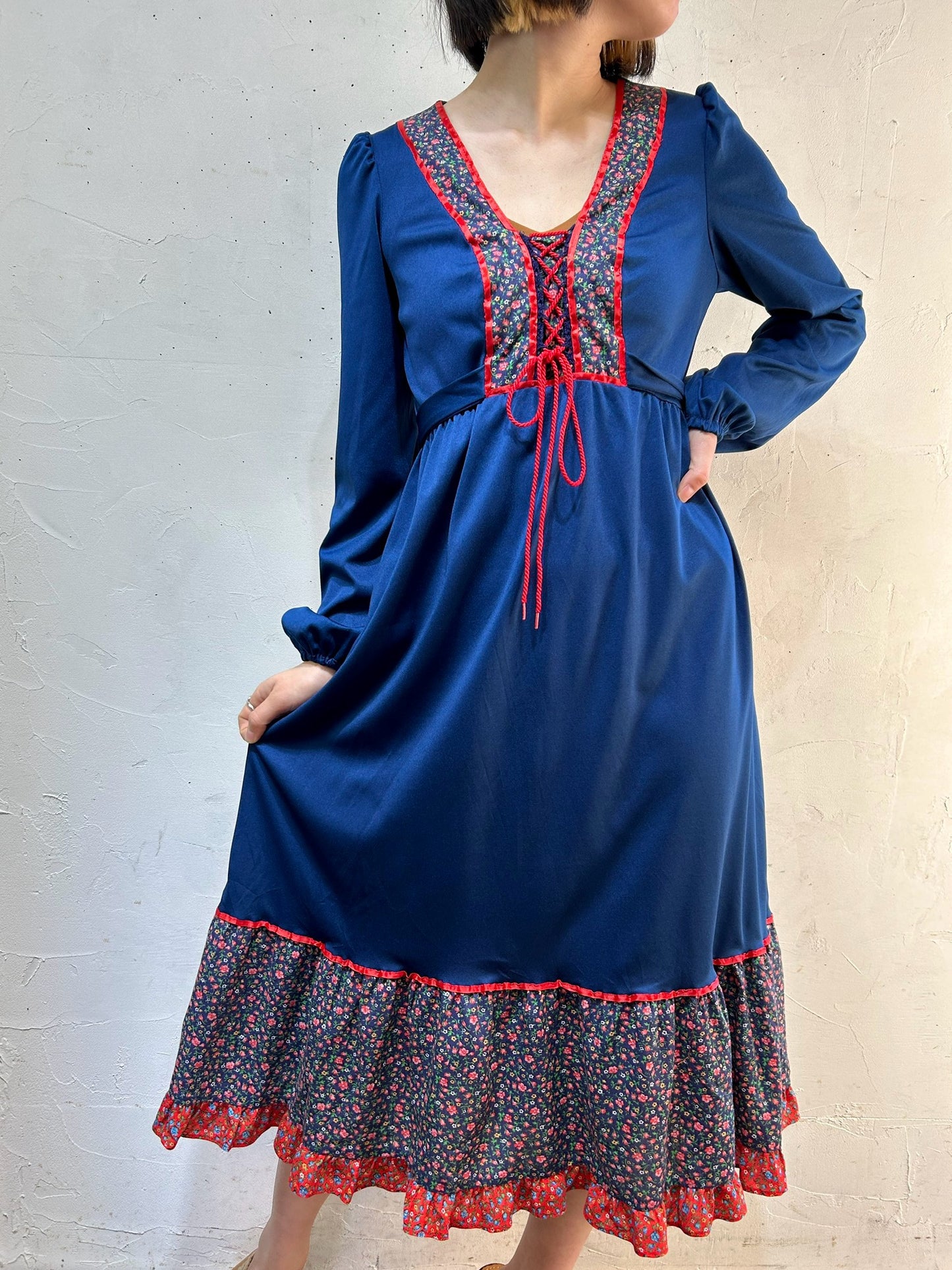 ’70s Vintage Dress [B26219]