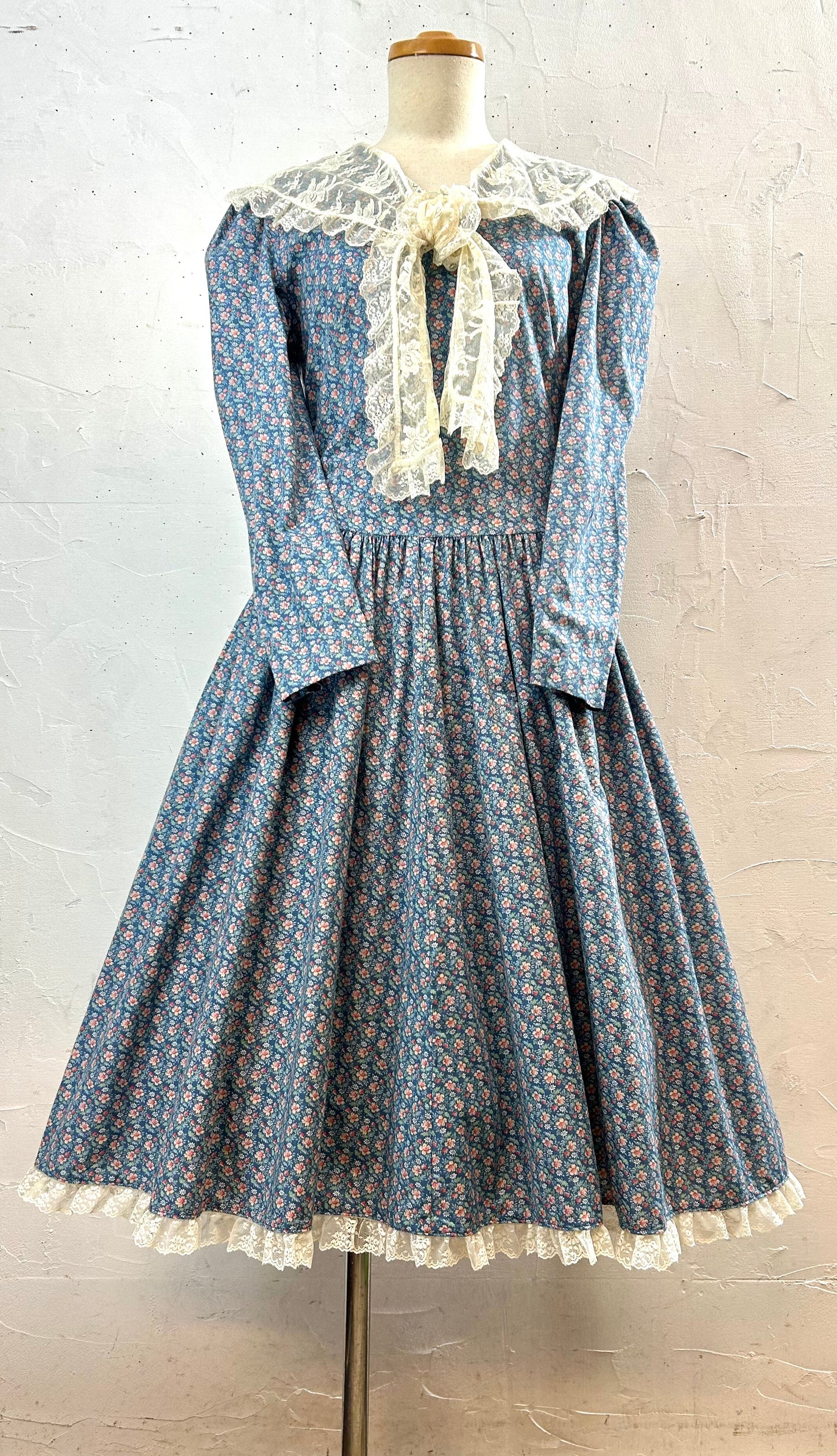 Vintage Dress  [C29736]