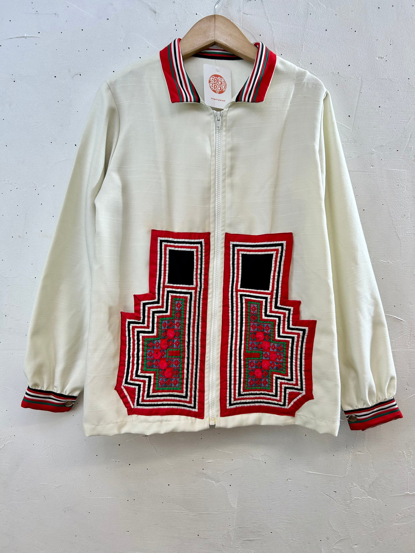 Vintage Hmong Embroidery Jacket [K28853]