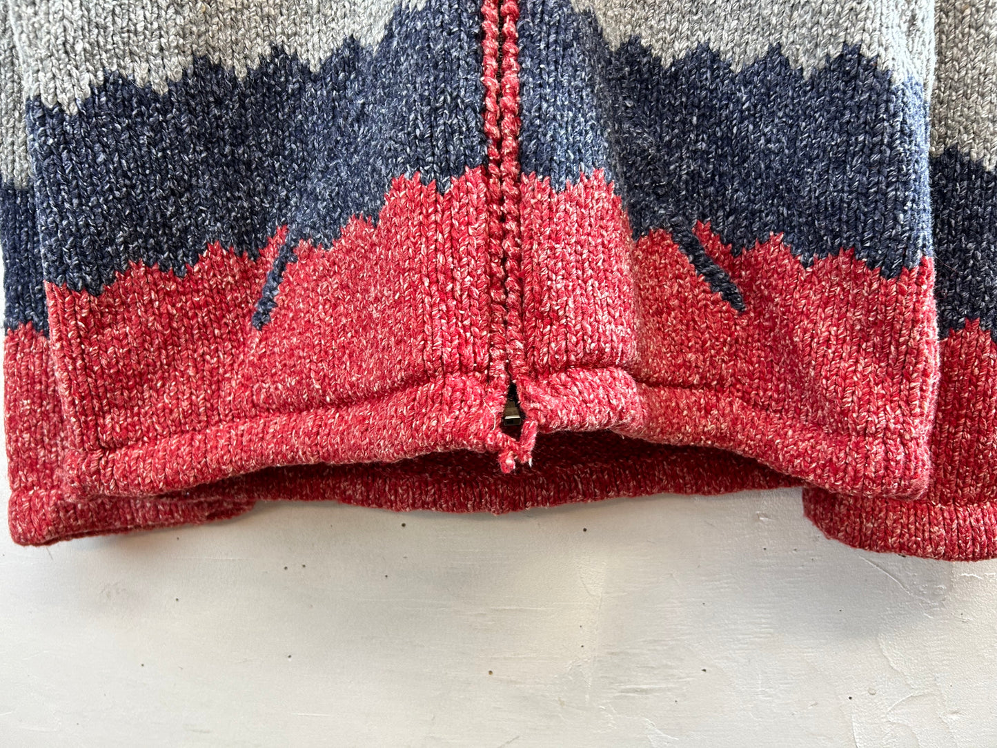 Vintage Ecuador Hand Knit Cardgan [K28850]