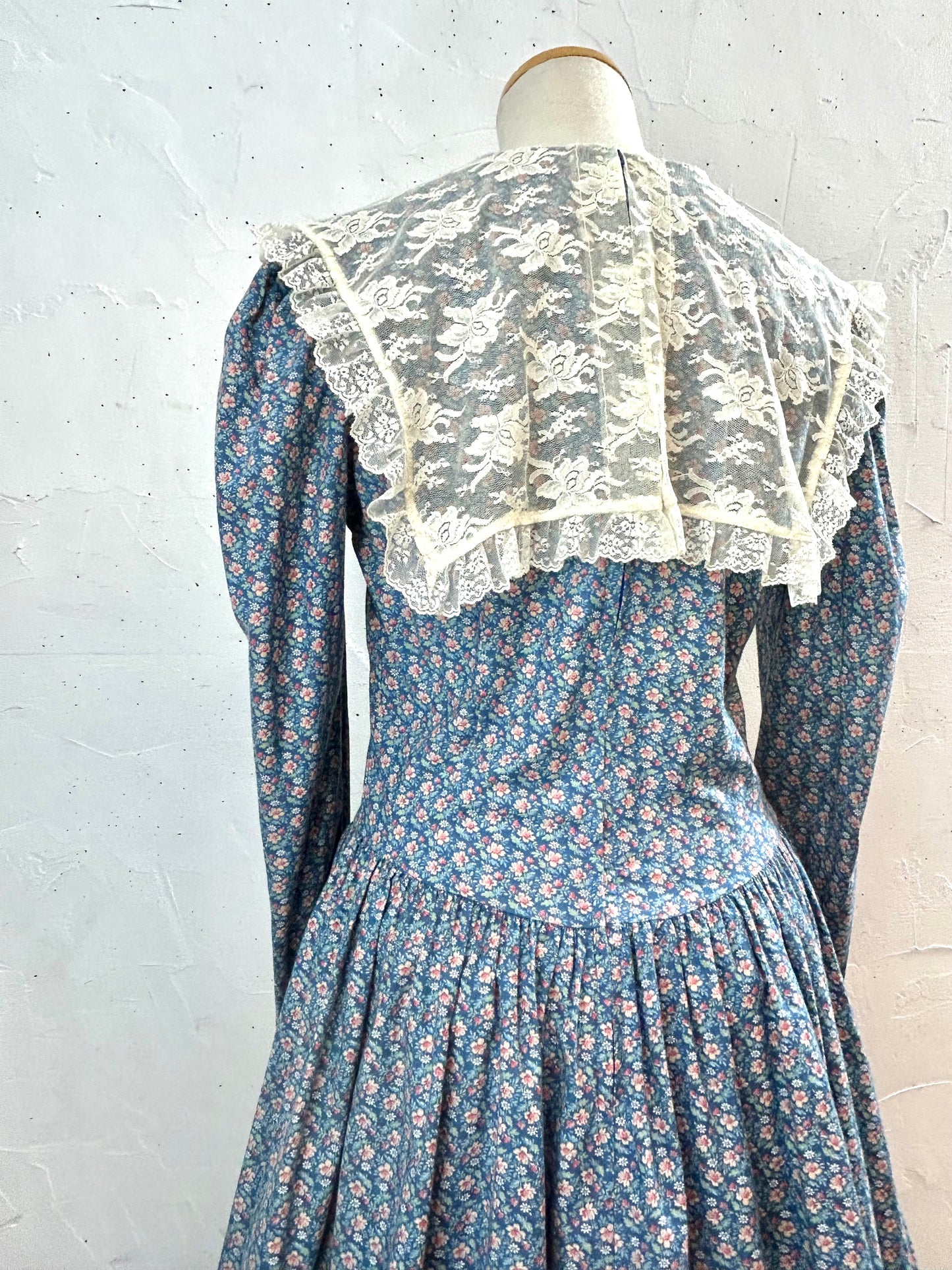 Vintage Dress  [C29736]