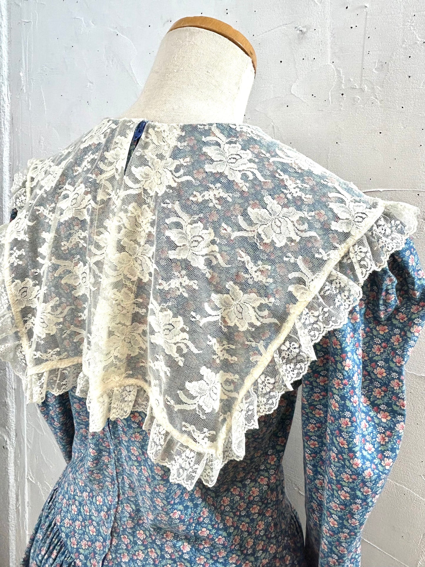 Vintage Dress  [C29736]