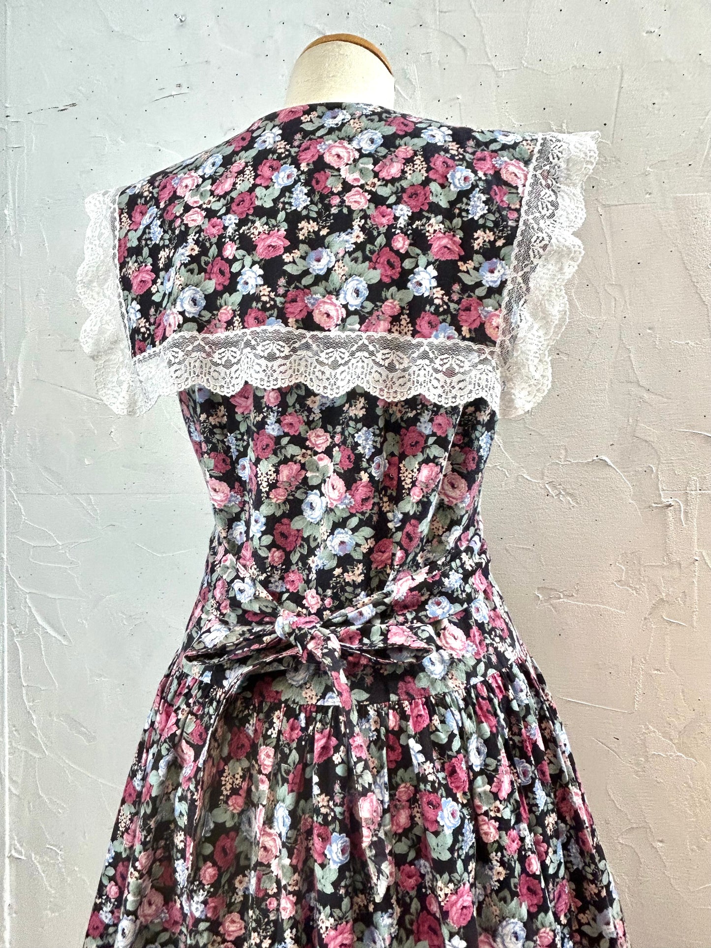 Vintage Dress  [C29737]