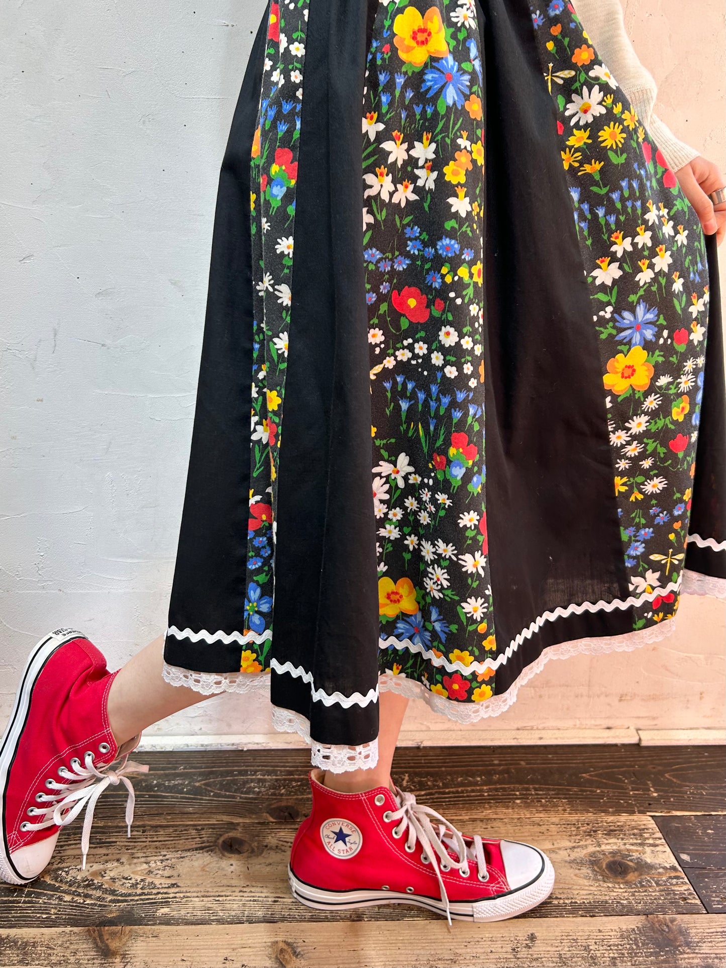 ’70s Vintage Patchwork Skirt [B26216]