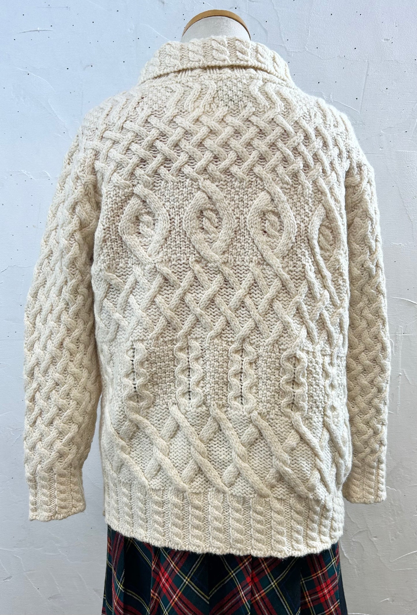 Vintage Aran Knit Cardigan MADE IN IRELAND [J28636]