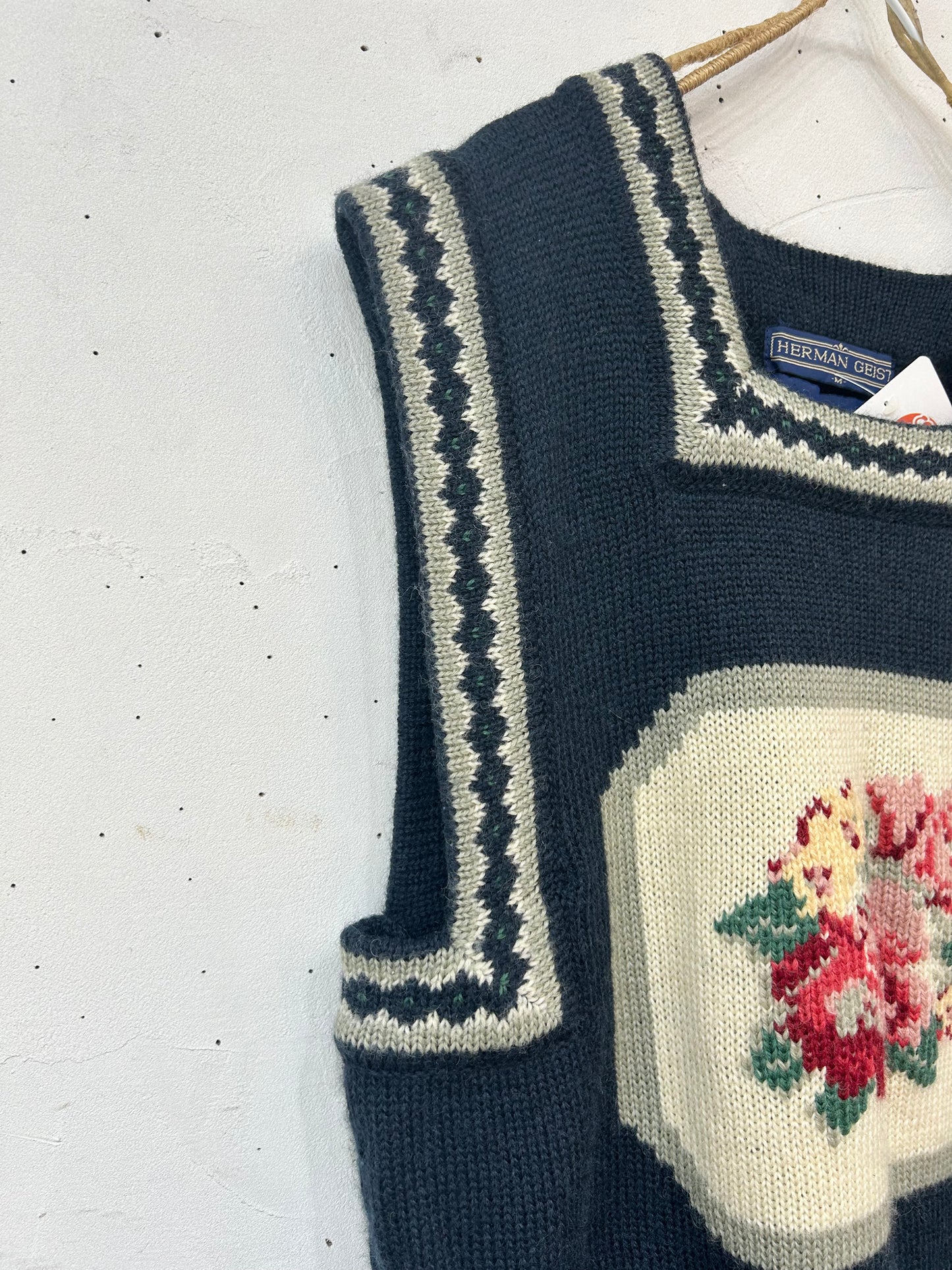 Vintage Hand Embroidered Knit Vest [B26182]